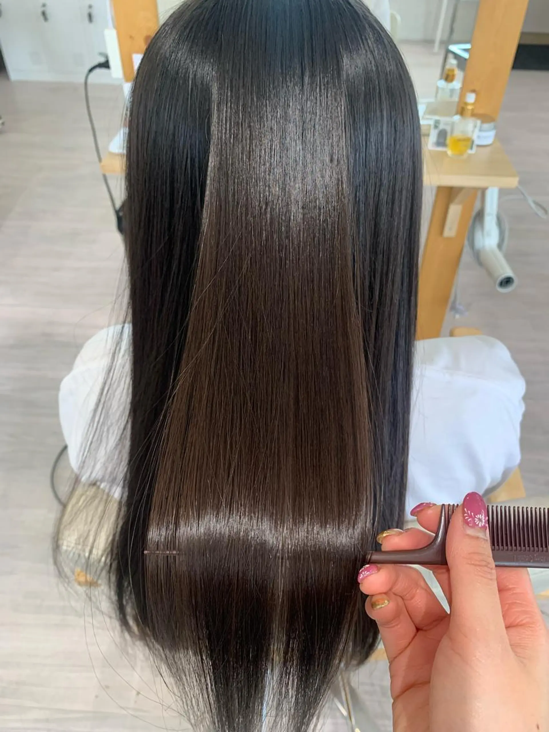 ロング ツヤカラー🤍 ARISAのヘアスタイル