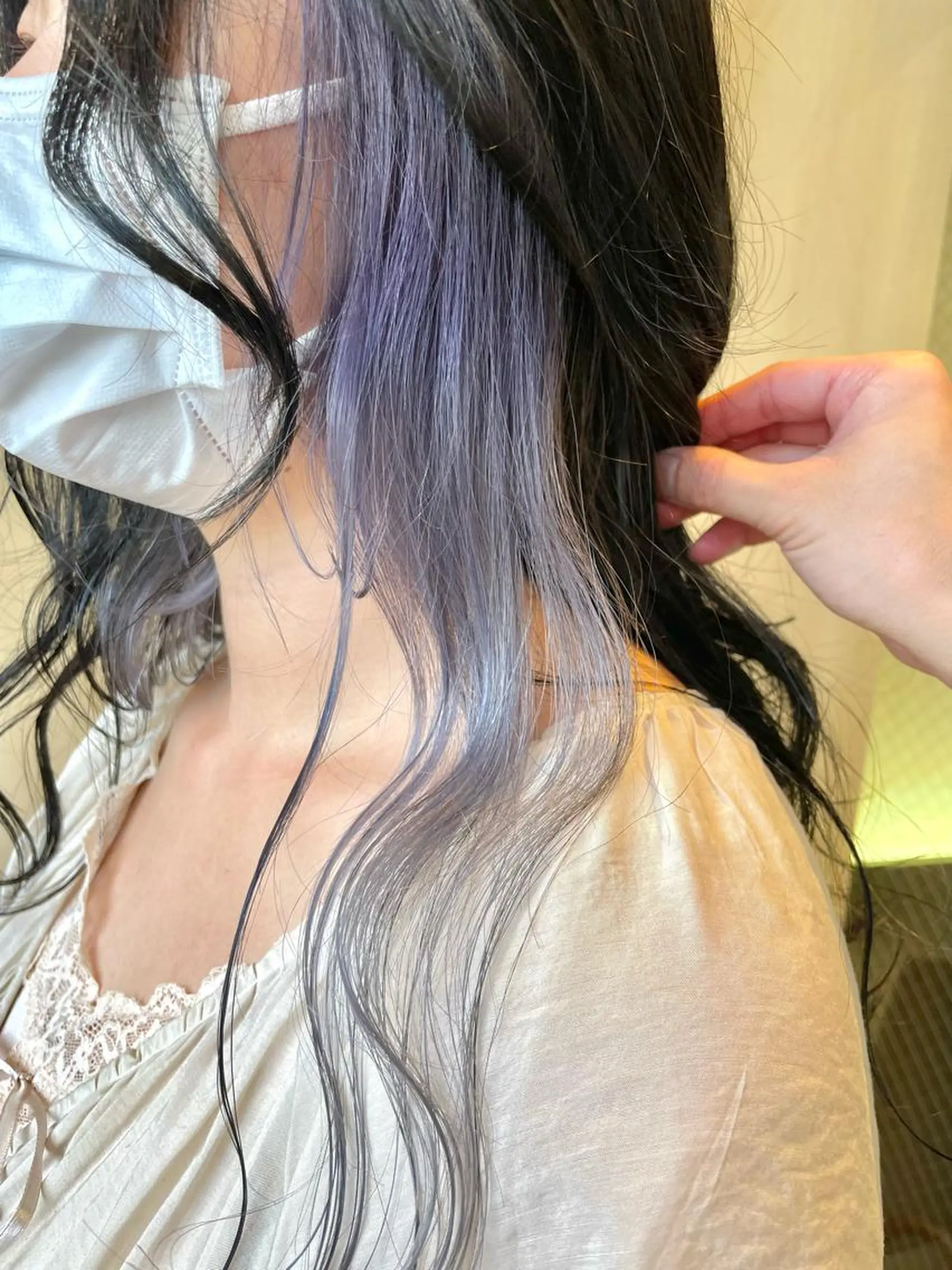 ロング カラー ヘアアレンジ ブリーチ ラベンダーカラー シルバー 🔶似合わせセンター パート/ヤス🔶のヘアスタイル