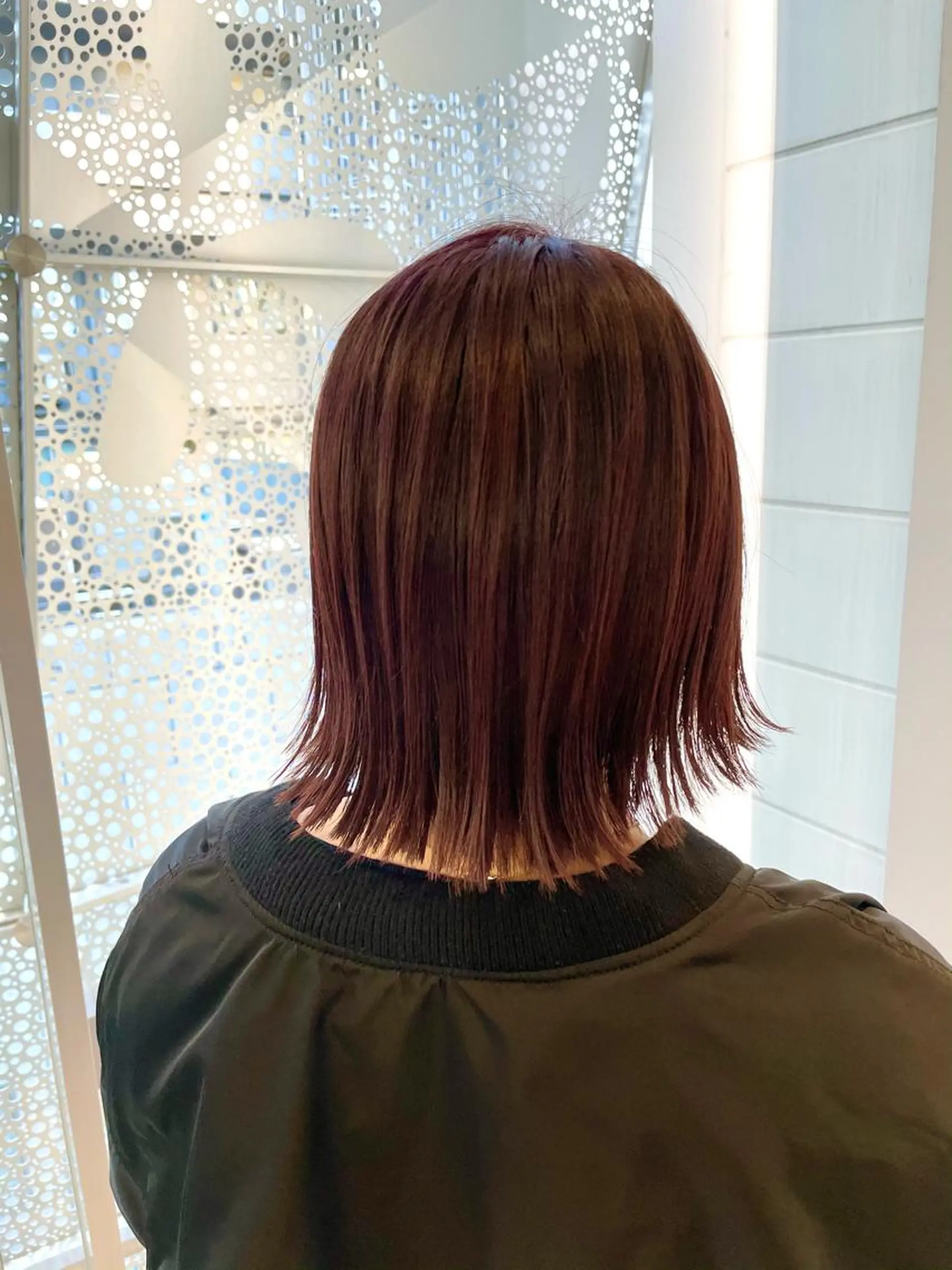 ミディアム カラー ボブ 外ハネヘア カット ヘアカラー トリートメント 🏅髪質改善🏅店長 鈴木淳平のヘアスタイル