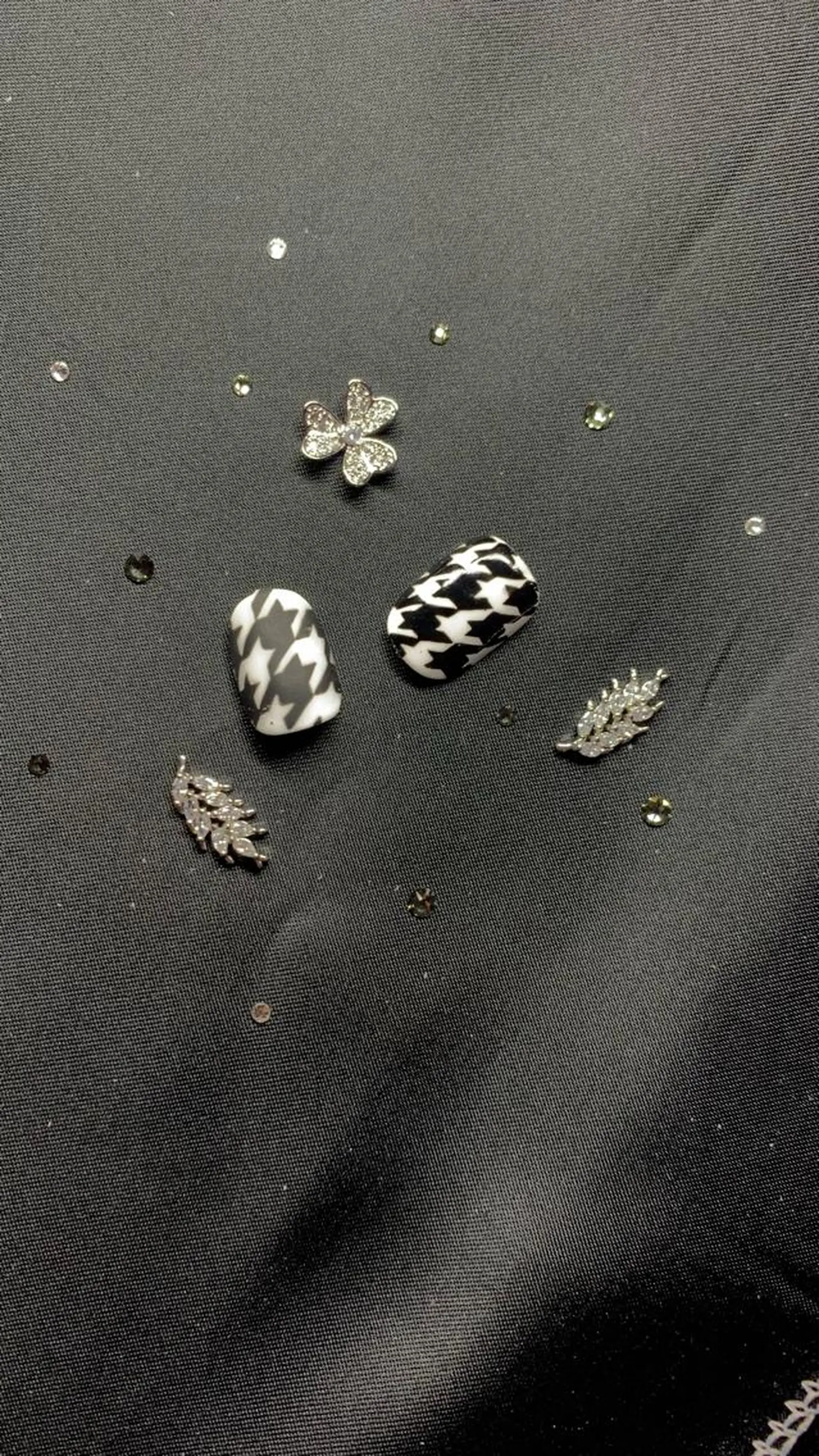 ネイル élu by Noriko 前原のネイルデザイン