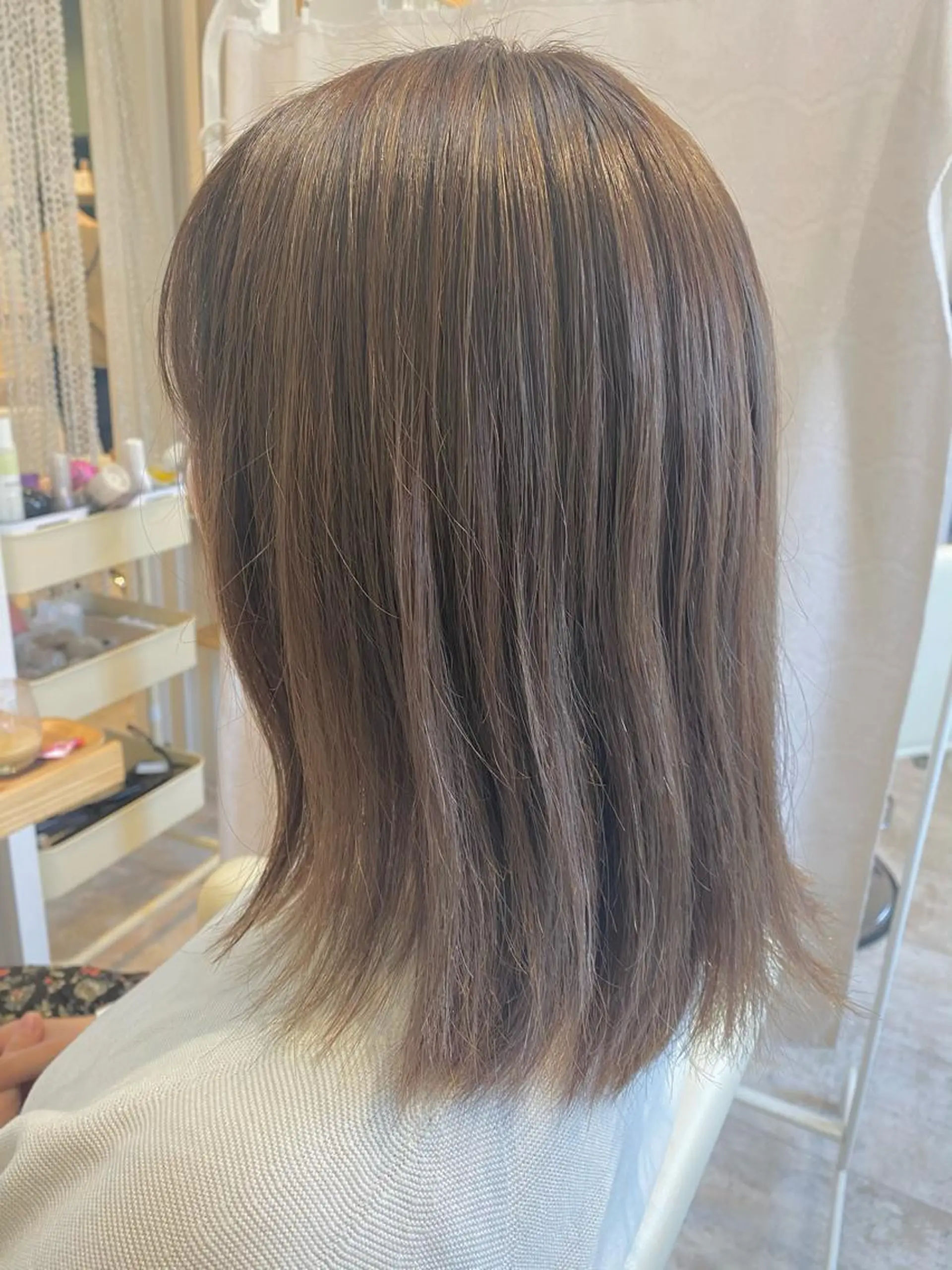 セミロング カラー Design Color🐰アユミのヘアスタイル