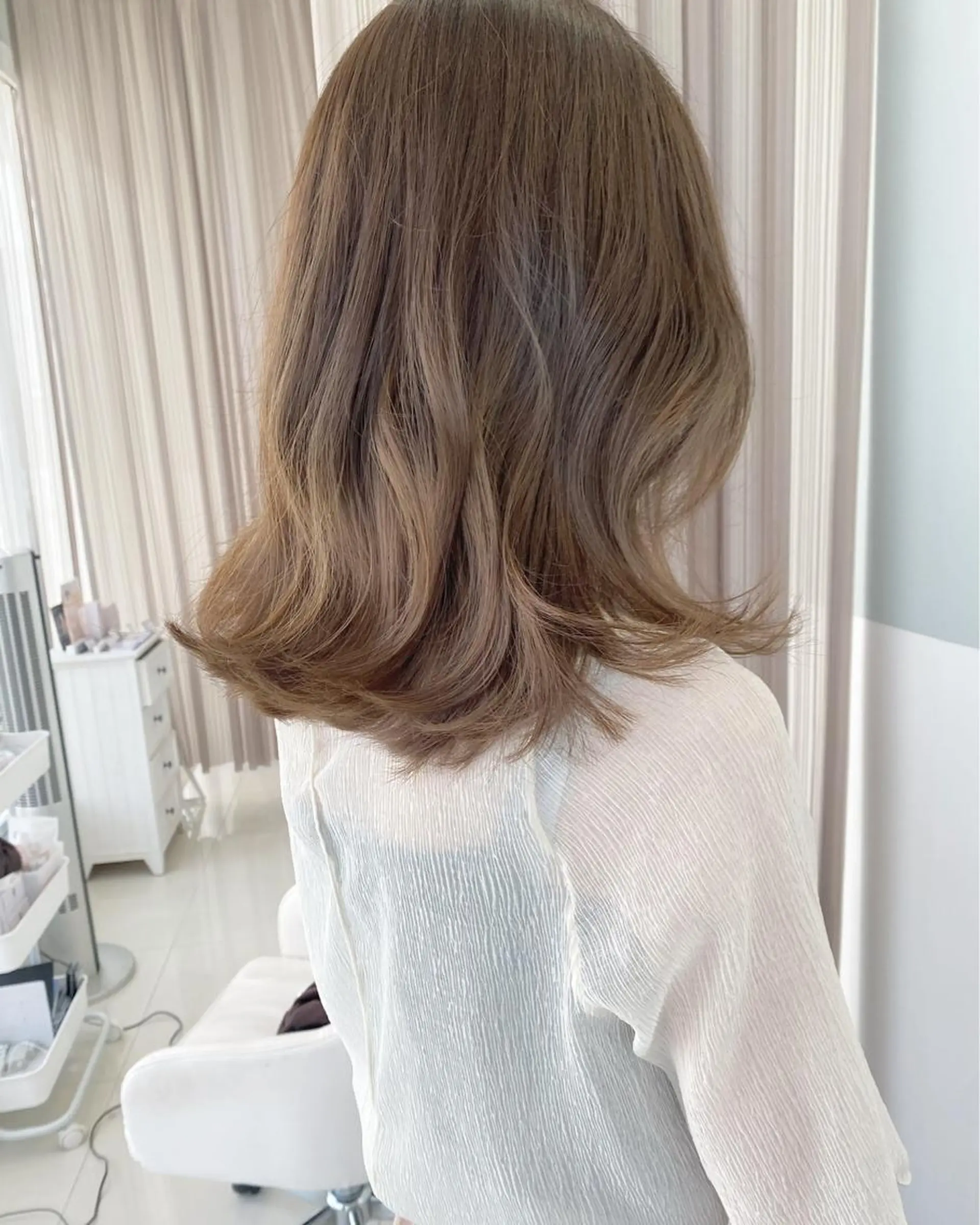 セミロング アッシュ 艶髪/モテヘア🎀 MIHOのヘアスタイル