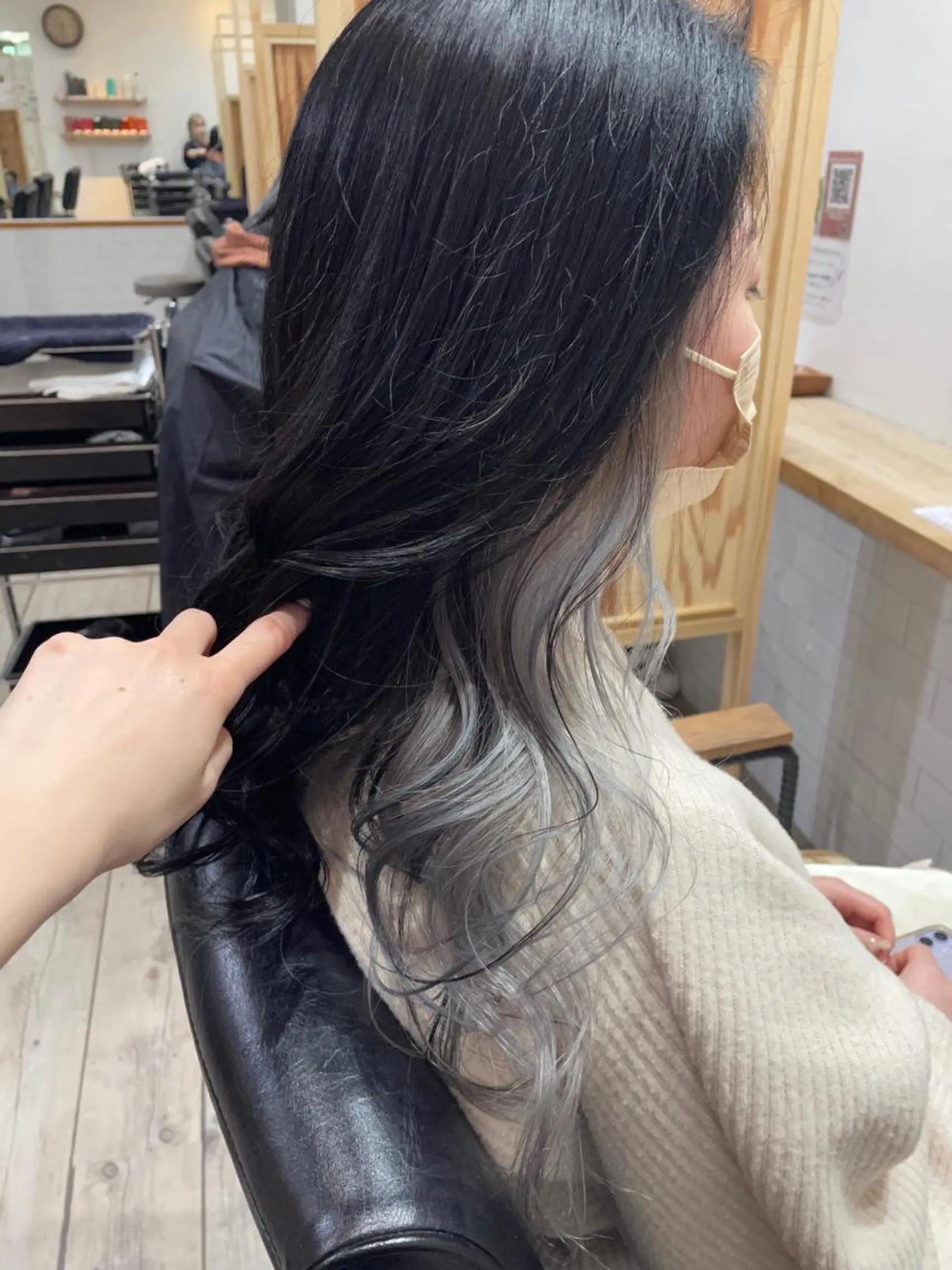 ロング sherry【シェリー】所属・miho 大国町 柔らかハイトーン💛のヘアスタイル