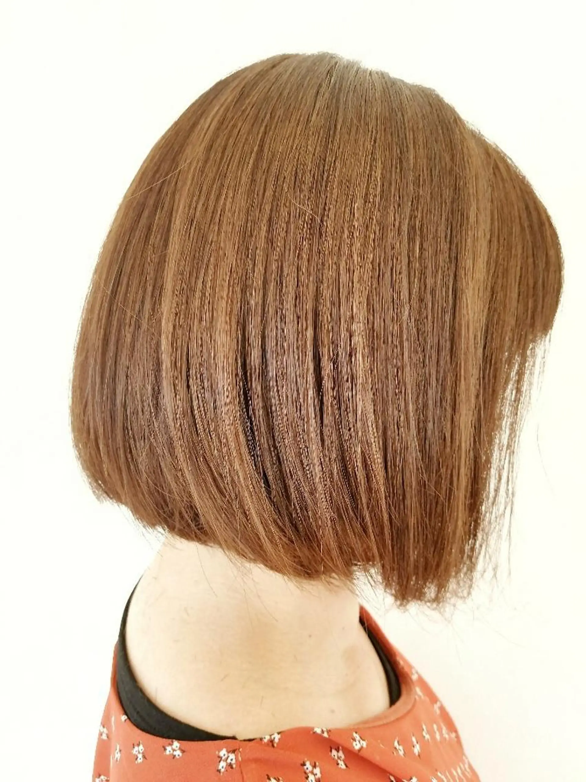 ショート カラー 前下がりボブ ボブ 髪質改善/ハイライト 小林秀樹のヘアスタイル