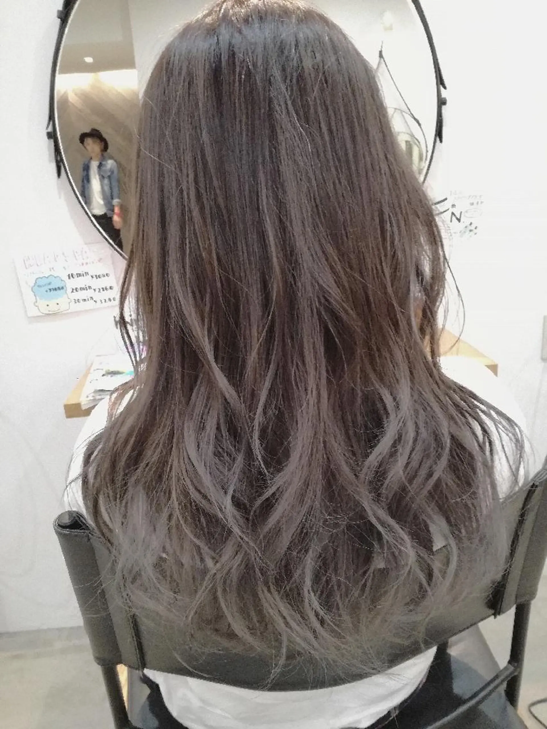 ロング カラー パーマ ヘアアレンジ メンズ ネイル キッズ マツエク・マツパ グラデーションカラー グラデーション 中津No.1髪質改善 店長✨透ける暗髪のヘアスタイル