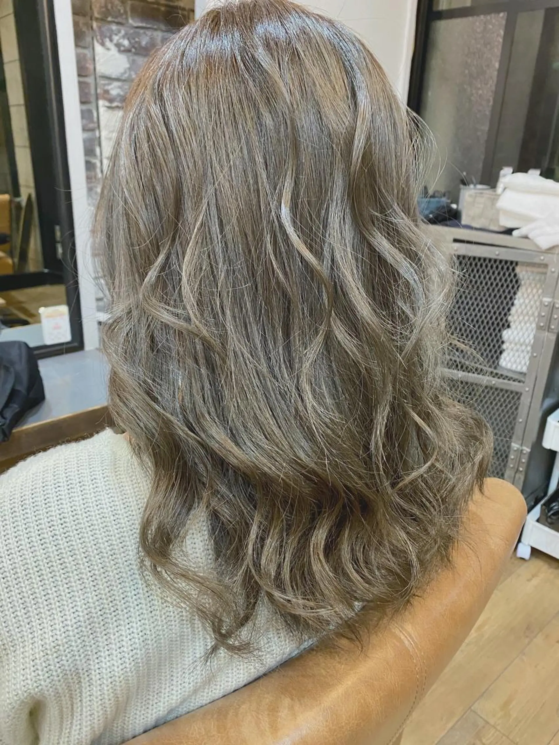 セミロング カラー アッシュ HairSalon SHIAN八王子店所属・SHIAN 八王子 🦋小林 美羅🦋のヘアスタイル