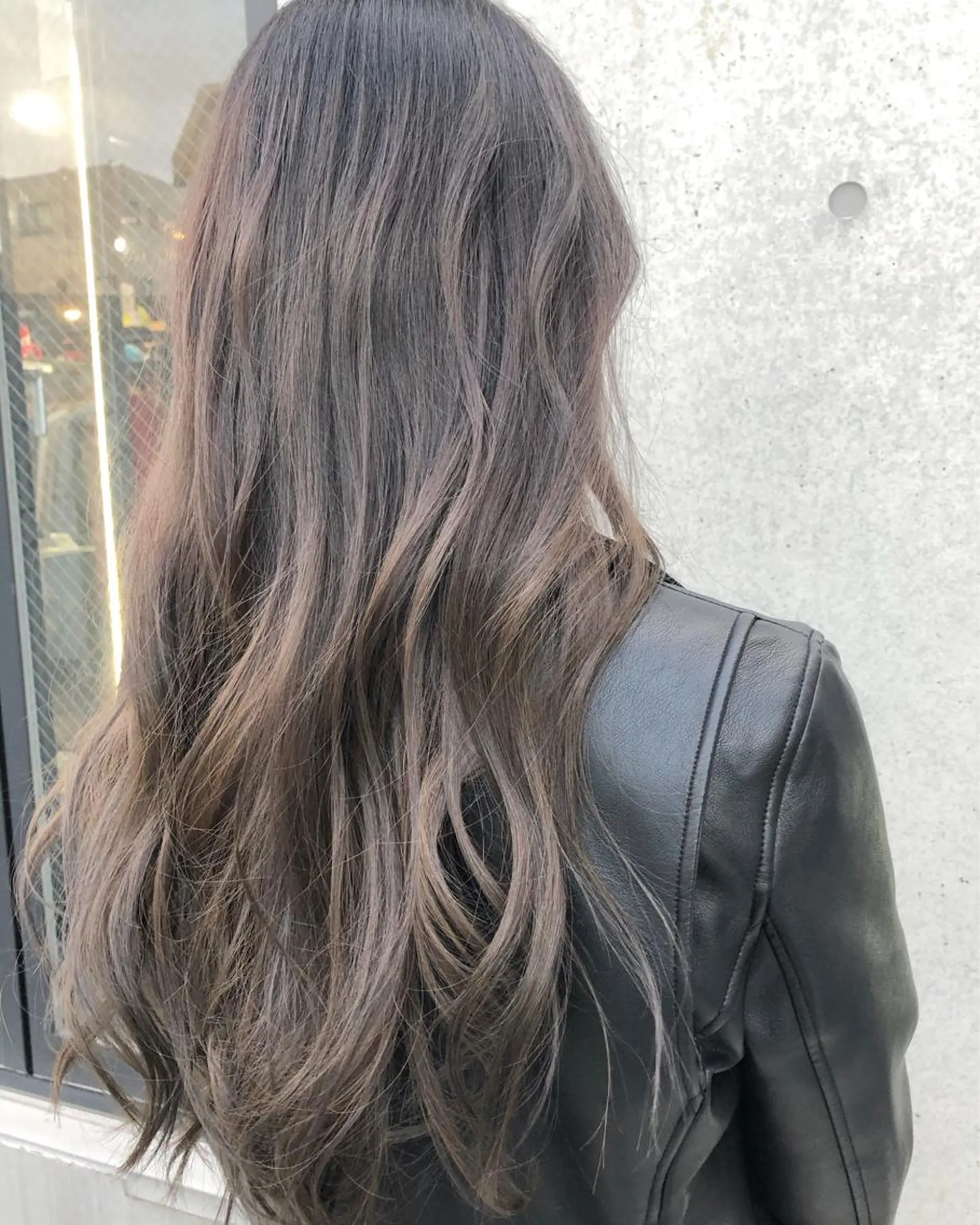 ロング カラー 外国人風カラー 縮毛矯正 edge.所属・くまがい みゆ【edge.】のヘアスタイル