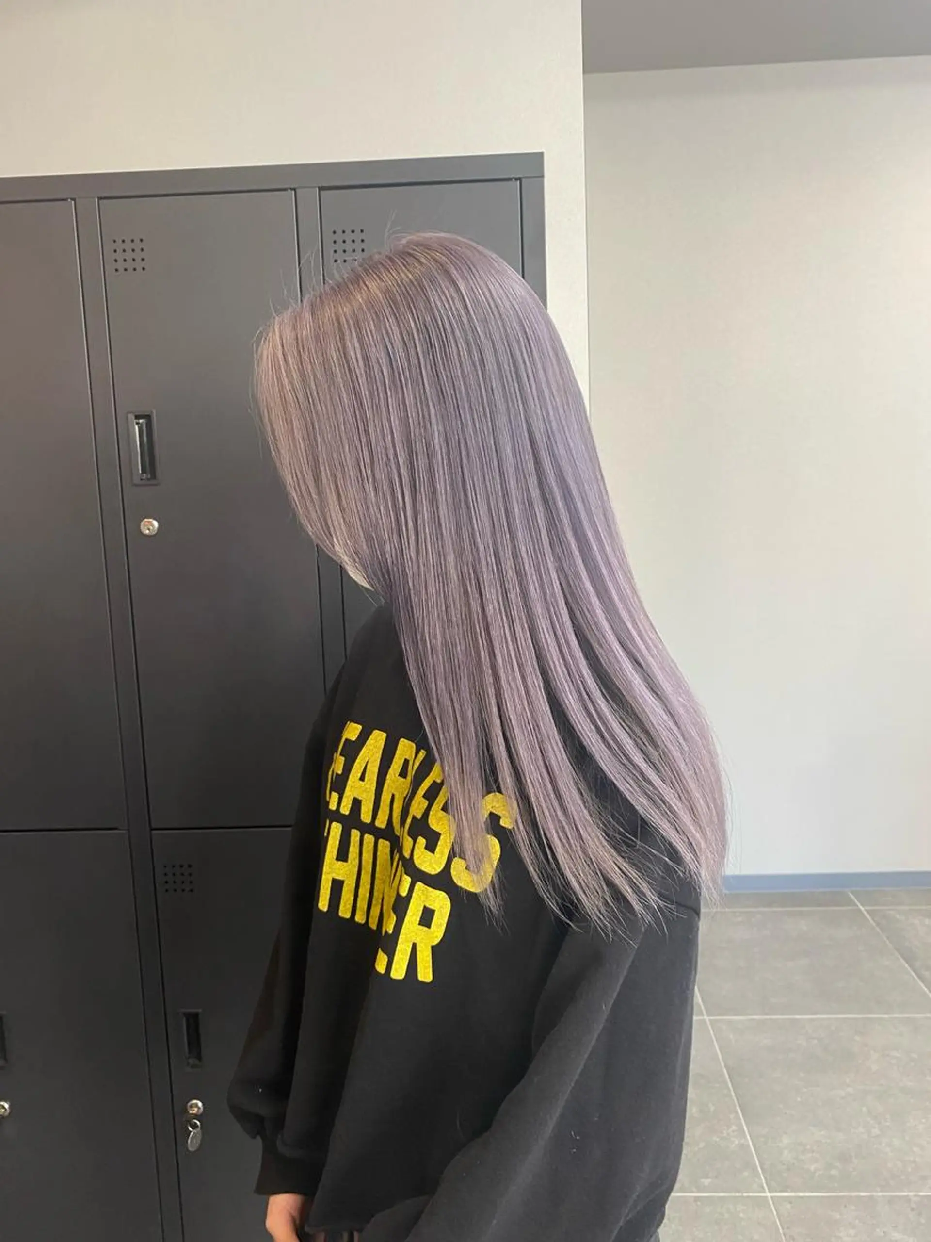 ロング カット maco 艶感ハイトーン🦋のヘアスタイル