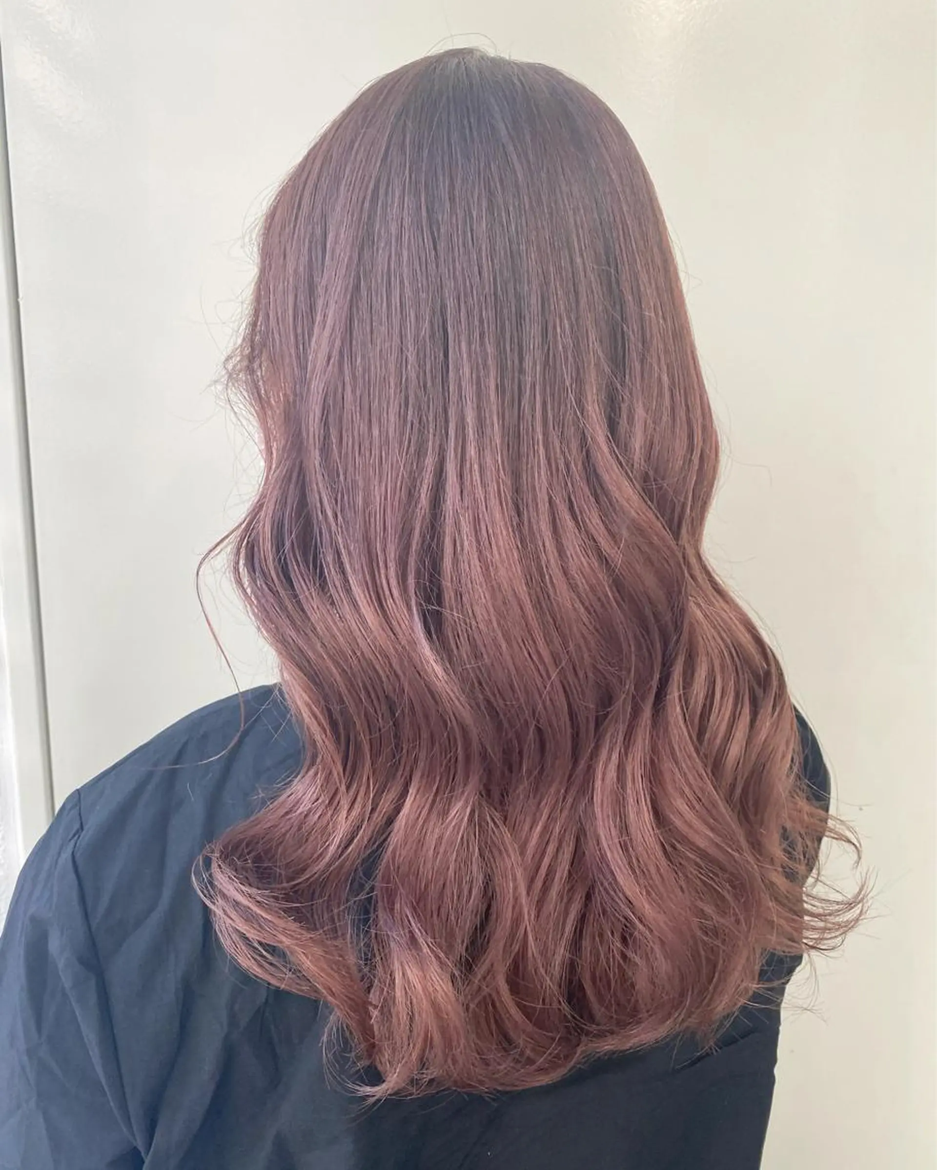 セミロング カラー 韓国ヘア顔周りカット 艶髪ベージュtamaのヘアスタイル