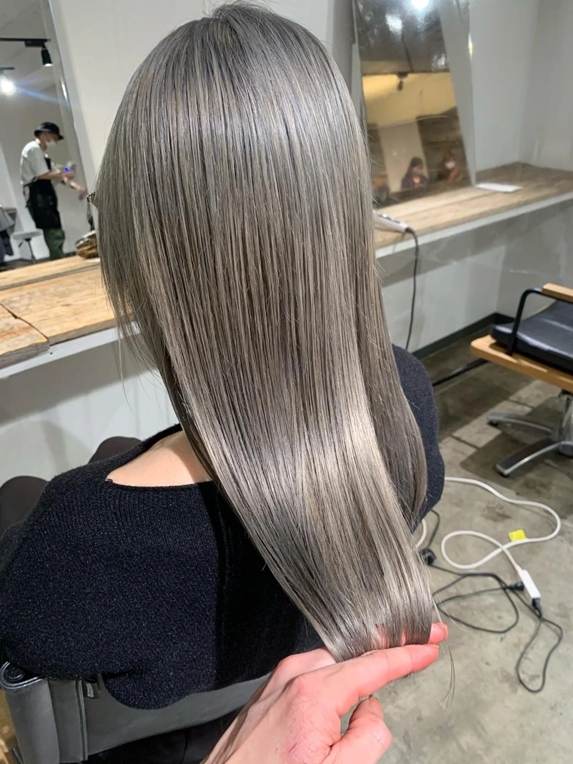 ミディアム カラー ヘアカラー トリートメント ヘアセット ✨艶ブリーチカラー ✨四ノ宮裕己のヘアスタイル