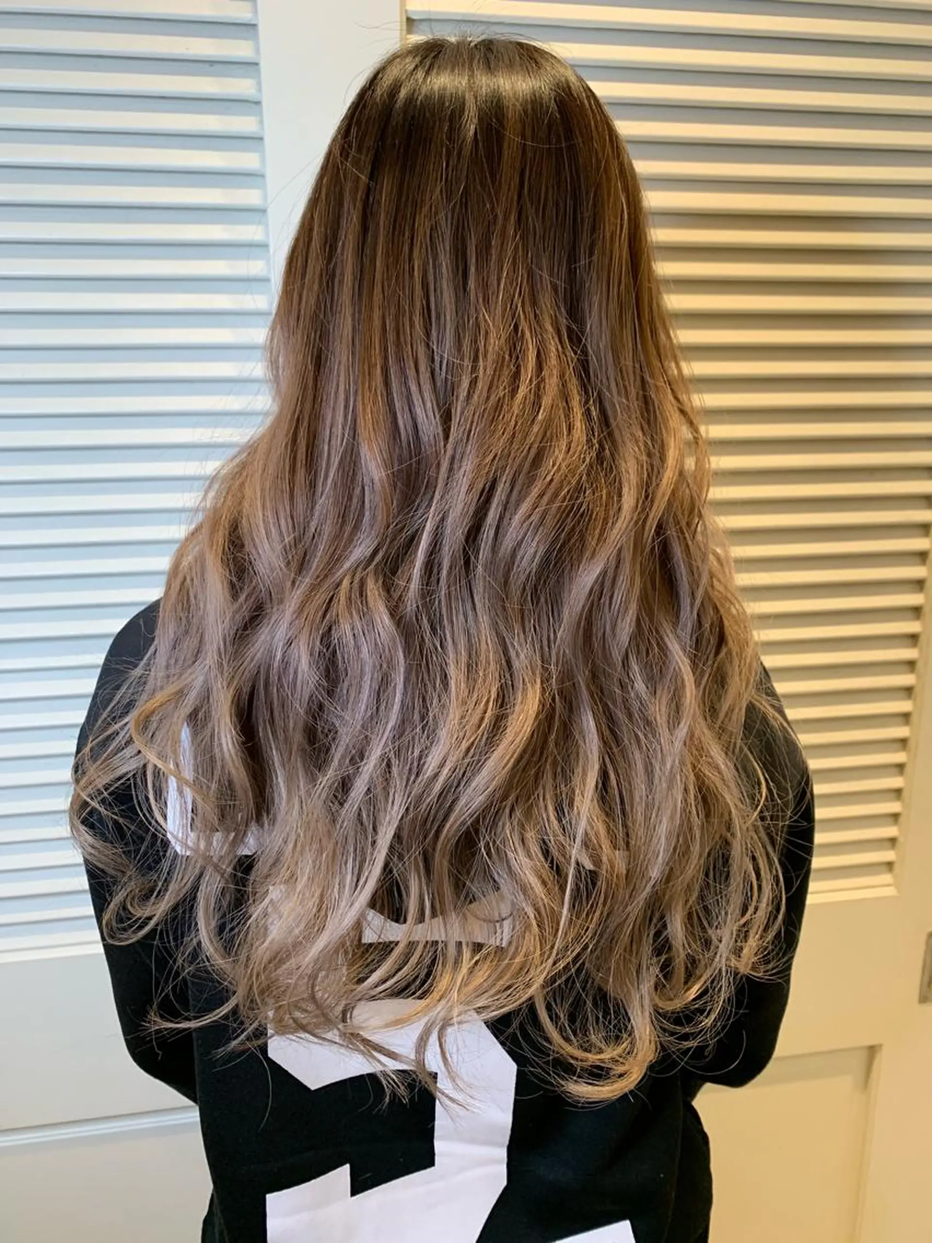 ロング ヘアカラー トリートメント 渋谷ハイトーン/ デザインカラー阿部のヘアスタイル