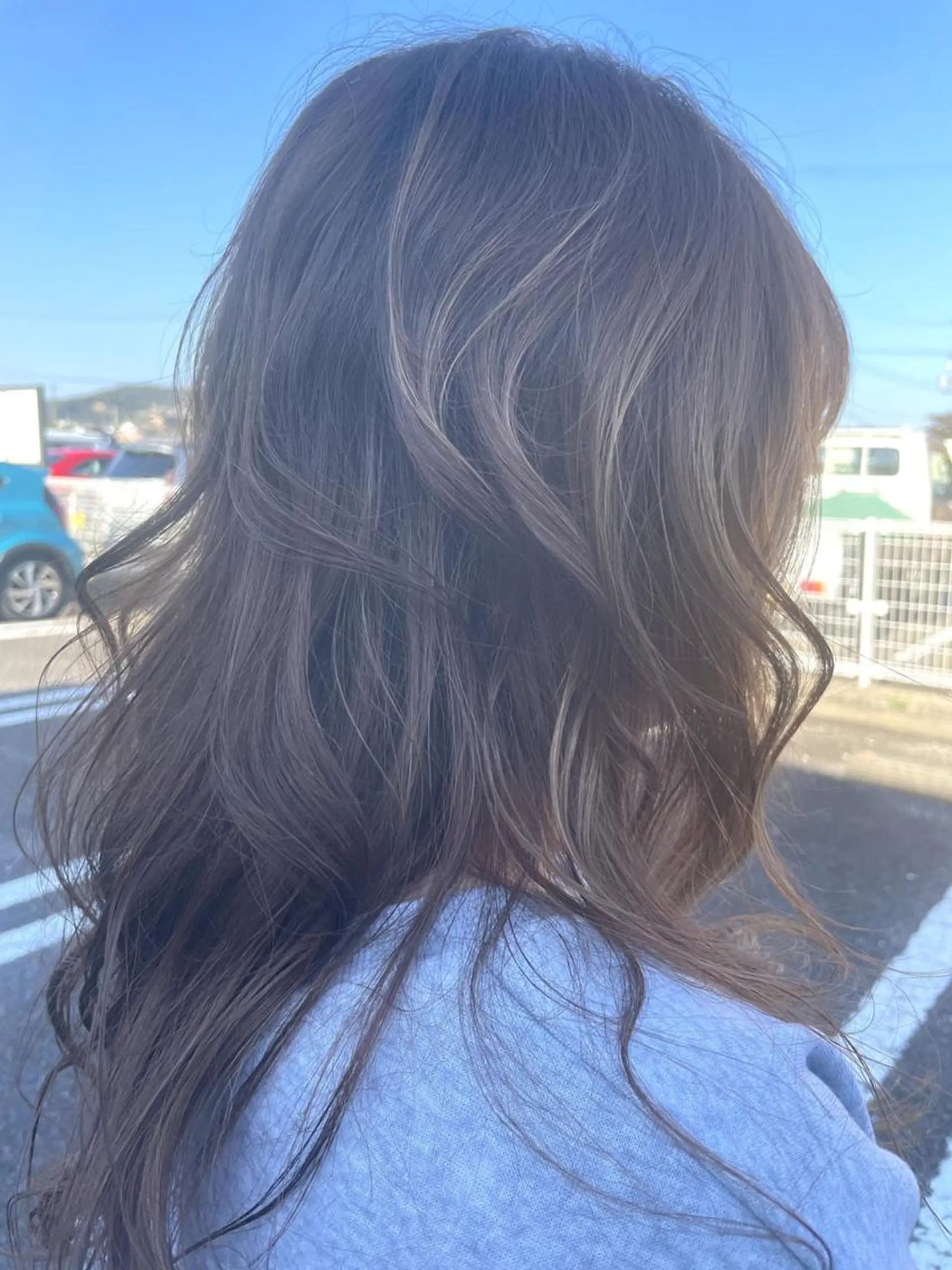 ロング ミストバング カット ヘアカラー 西村 泰江のヘアスタイル