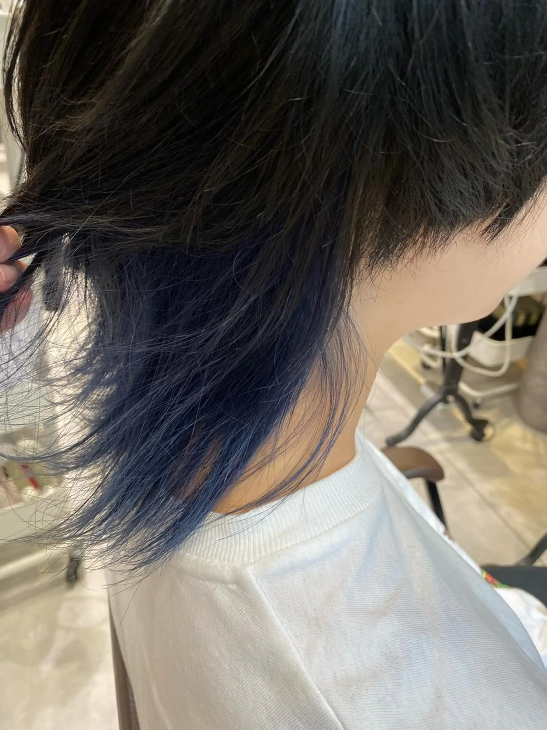 ショート カラー ブリーチ インナーカラー ELEN 新百合ヶ丘のヘアスタイル