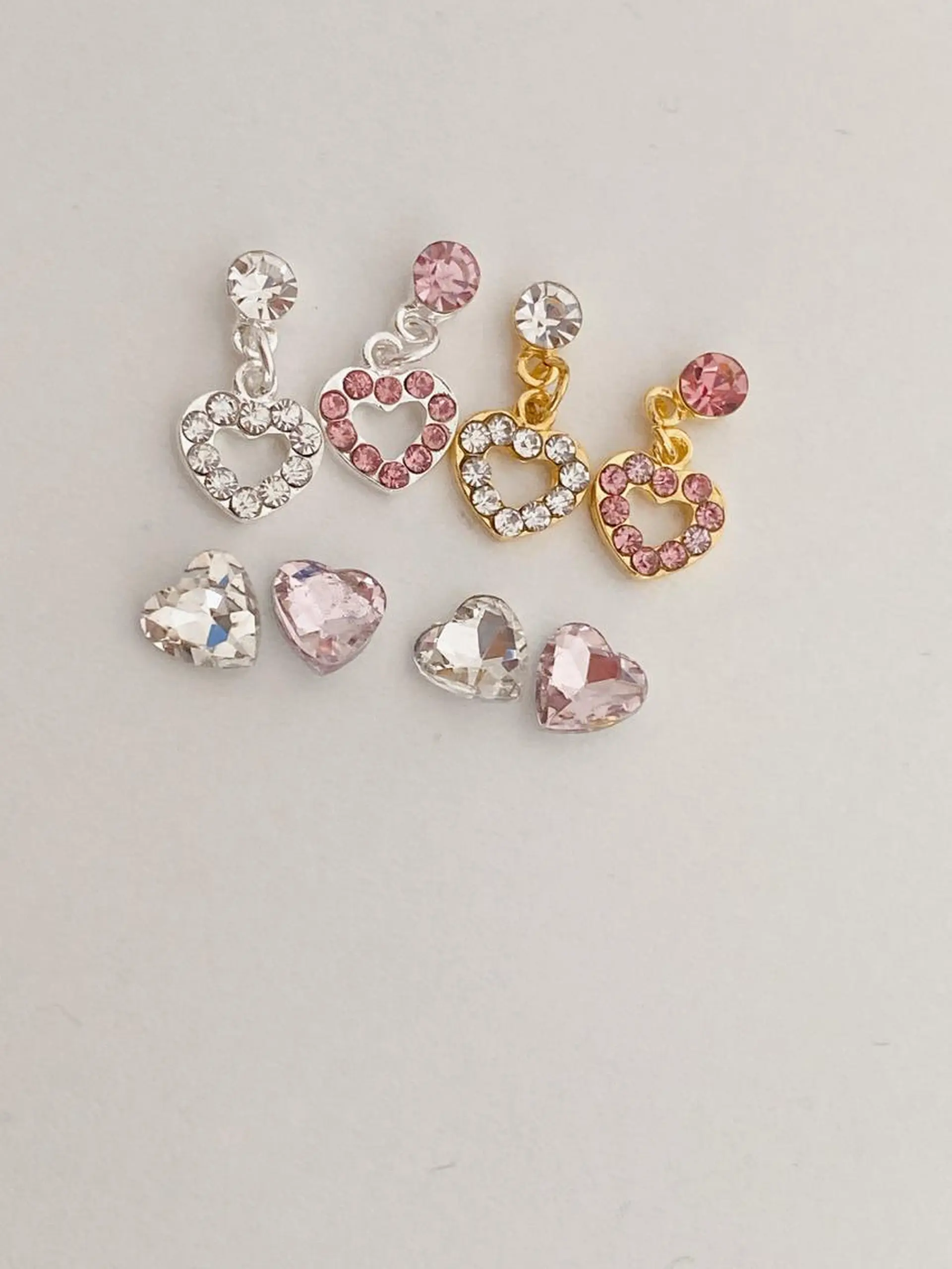 ネイル ハート ストーンネイル 大人キレイ 𝑁𝑖𝑥𝑖𝑠のネイルデザイン