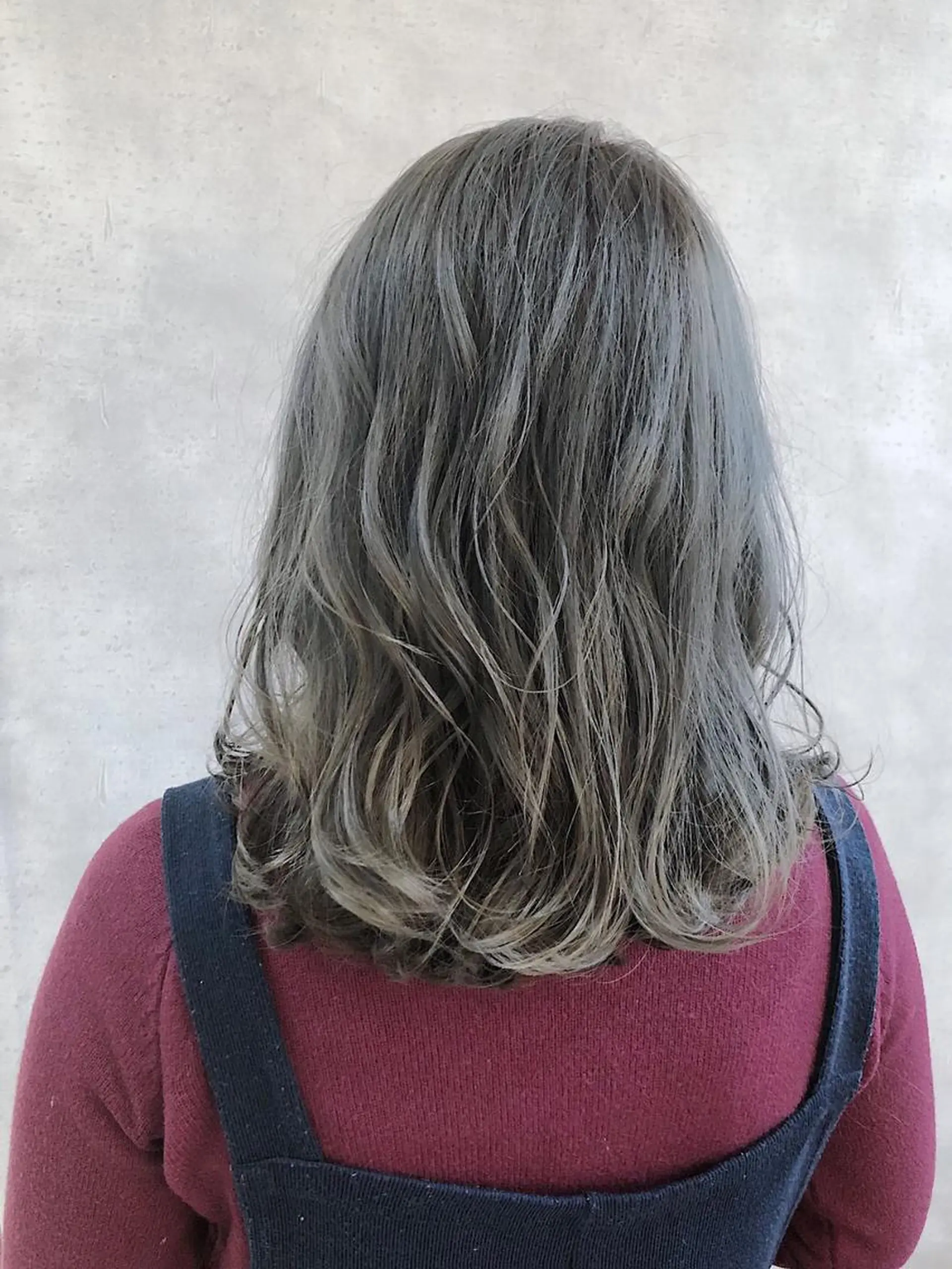 ミディアム カラー MOU namba ムウナンバのヘアスタイル