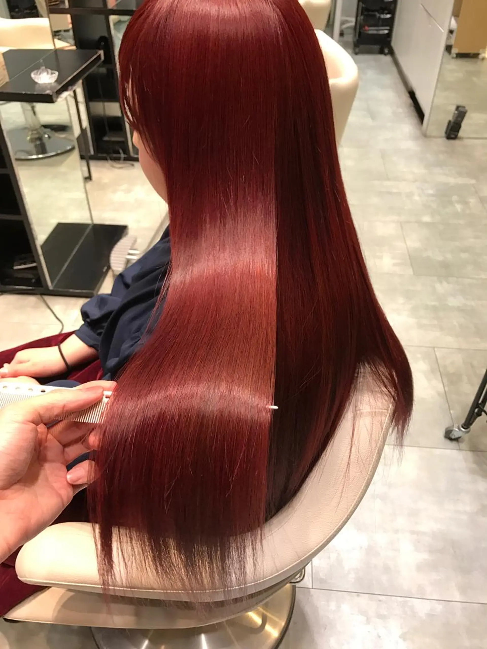 ロング カラー ヘアアレンジ レッドカラー Re:ta KANZOのヘアスタイル