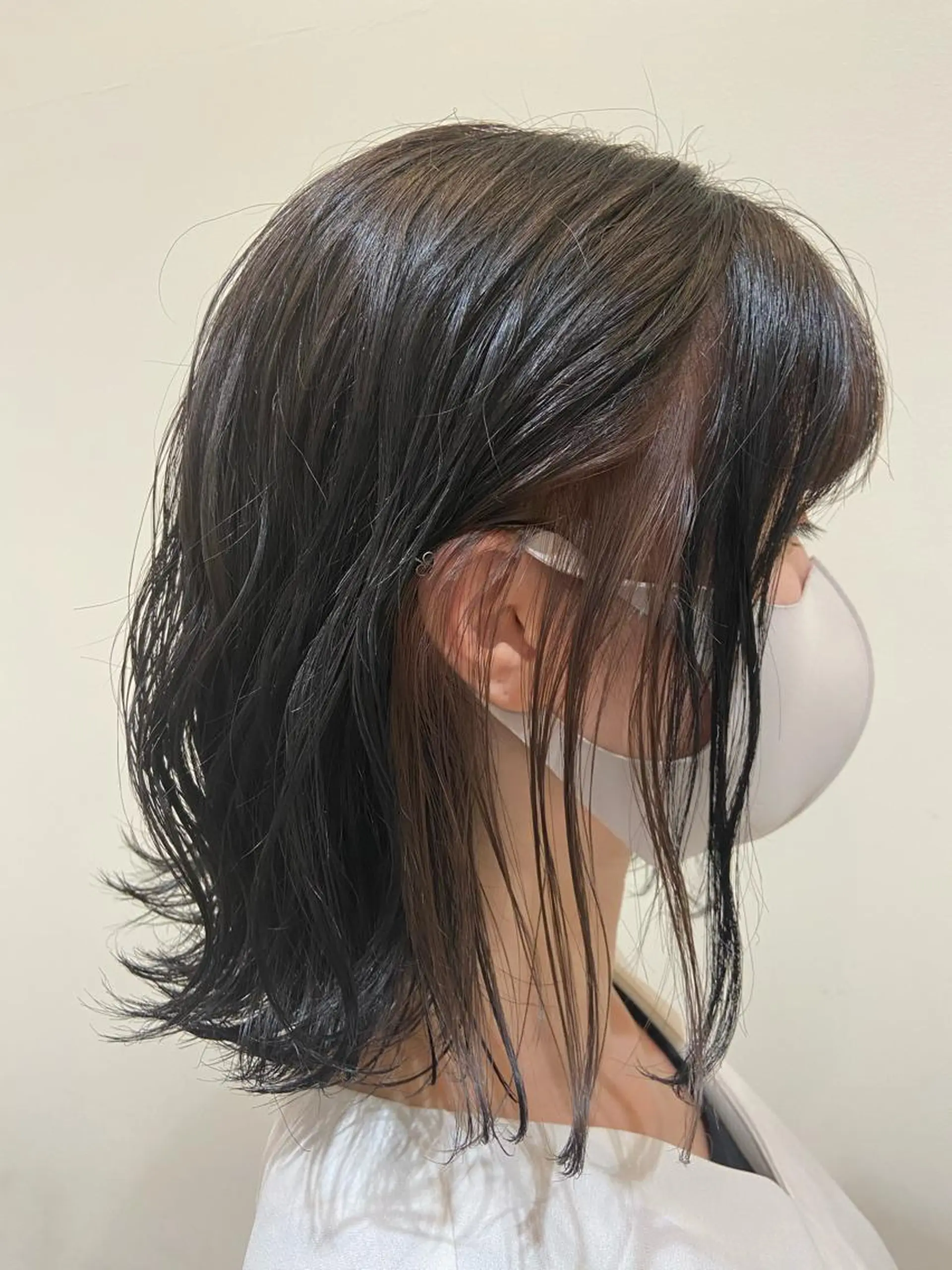 ミディアム カラー イヤリングカラー ヘアカラー Amour なぐらのヘアスタイル