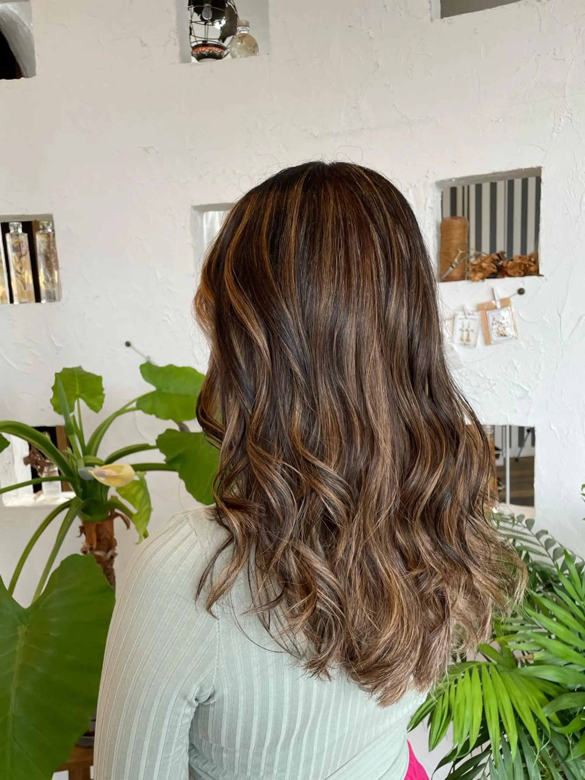 ロング カラー バレイヤージュ ベージュカラー ブリーチ ブラウンカラー ハイライトカラー ヘアカラー 🌸小掛🌸 豊橋外国人風カラーのヘアスタイル