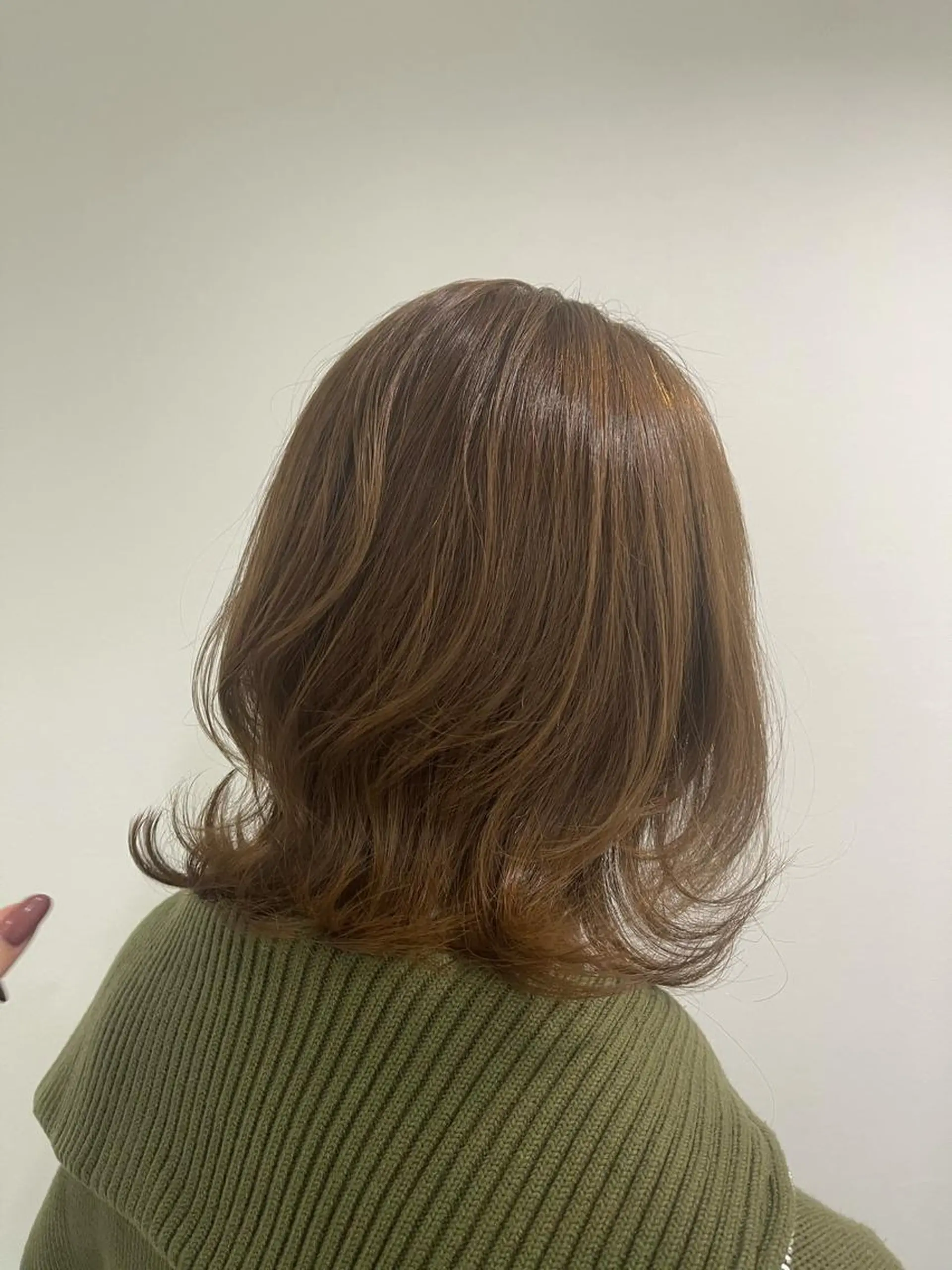 ミディアム カラー カット ヘアカラー トリートメント &chaLme   心斎橋所属・emi/髪質改善/ 韓国風/艶カラーのヘアスタイル