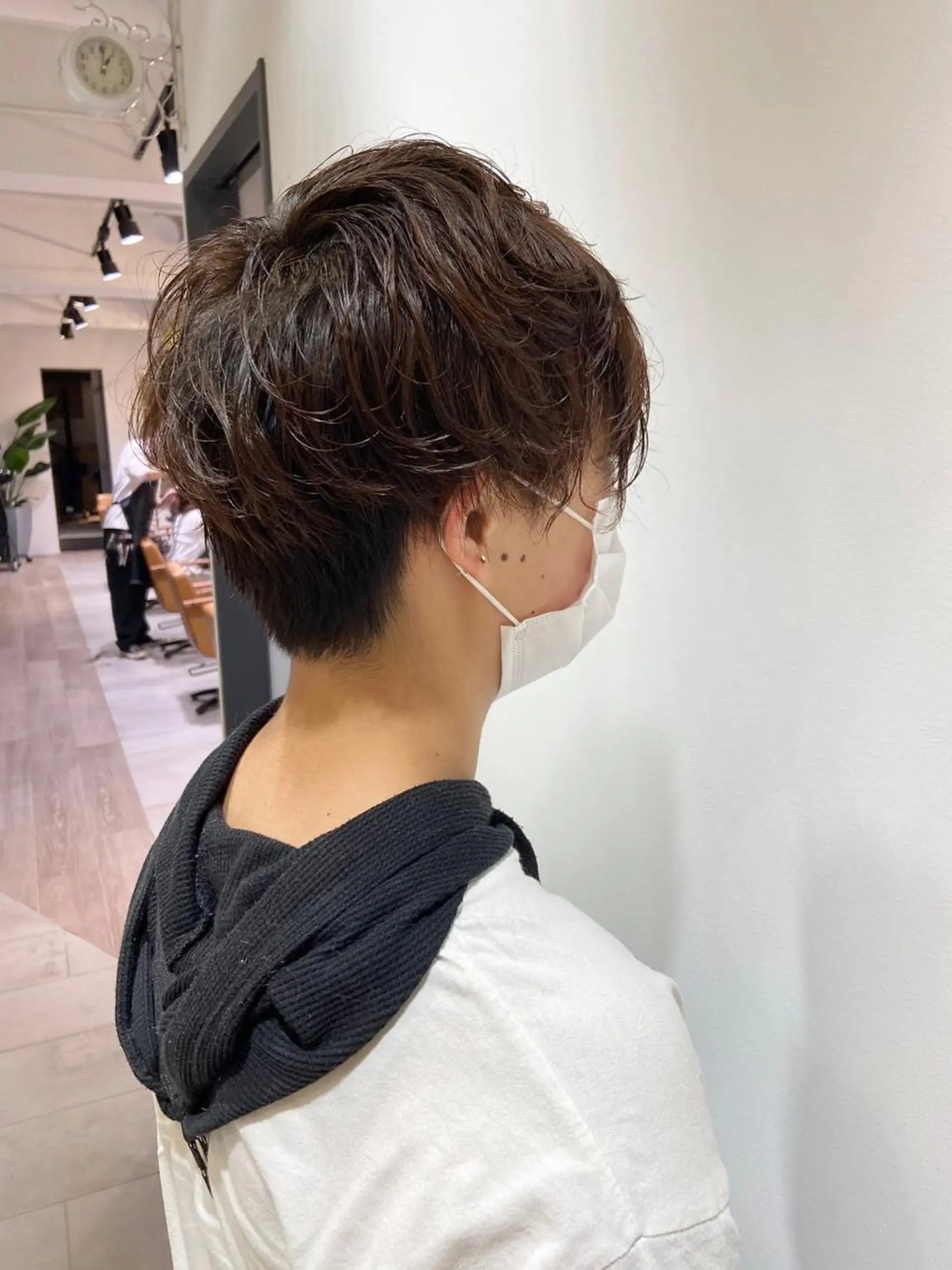 ショート パーマ カット ヘアカラー パーマ 🐺ウルフ/レイヤー 似合わせ‎🤍沙羅のヘアスタイル