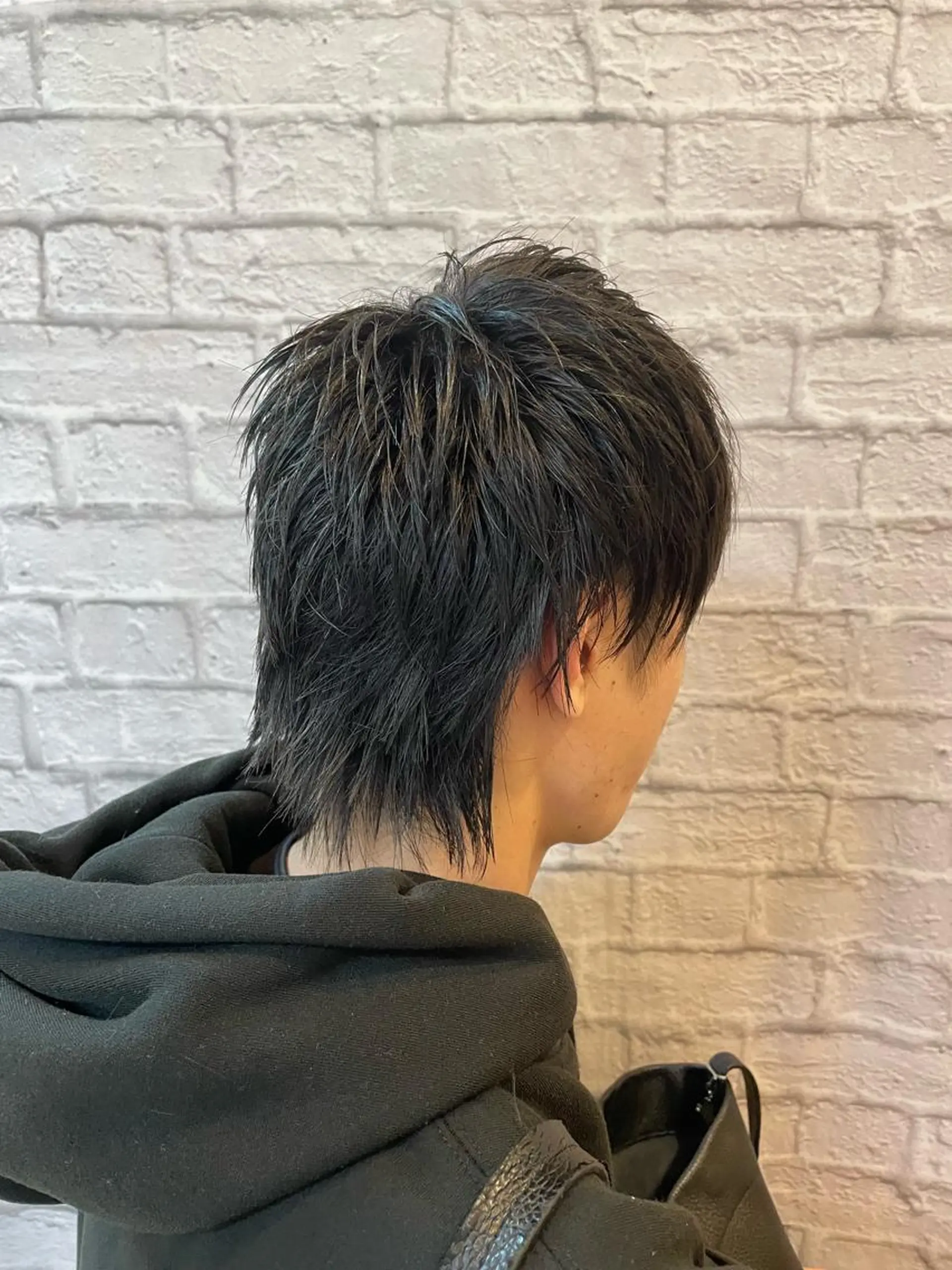 ミディアム ウルフカット 無料メンズカット❗️ 岡本晟我のヘアスタイル