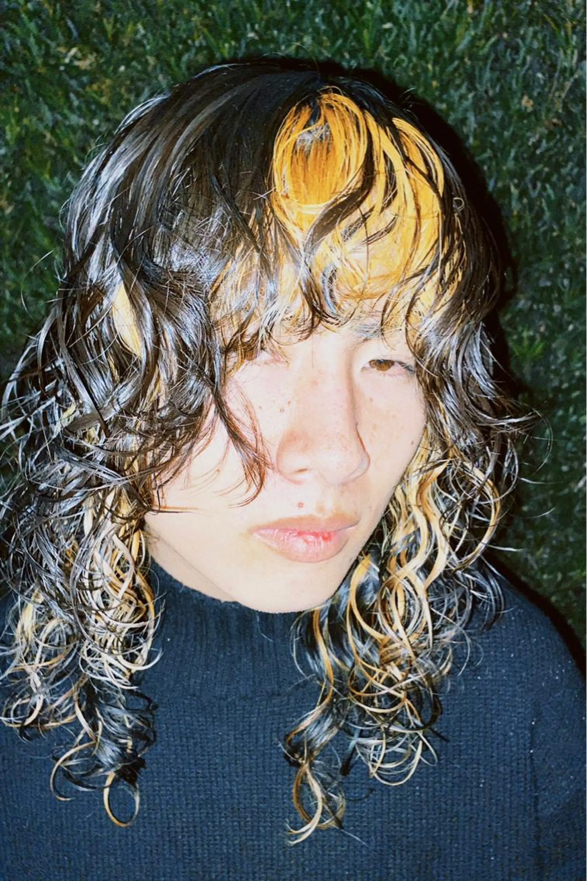 ミディアム カラー パーマ メンズ ウルフレイヤー エクステ/kokiのヘアスタイル