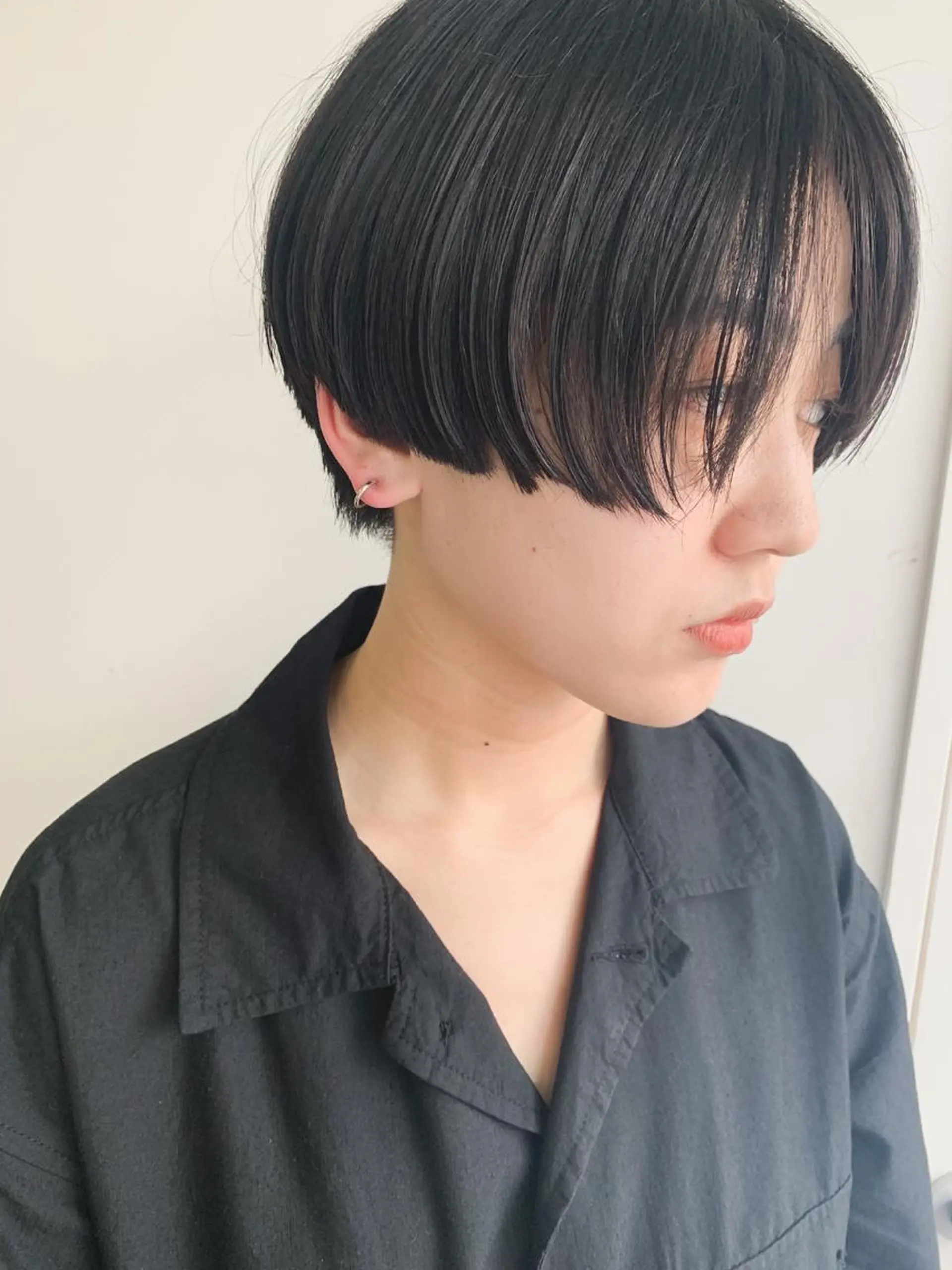 ショート nuu所属・💜ショート💜 ウルフ、ボブ二色亜美のヘアスタイル