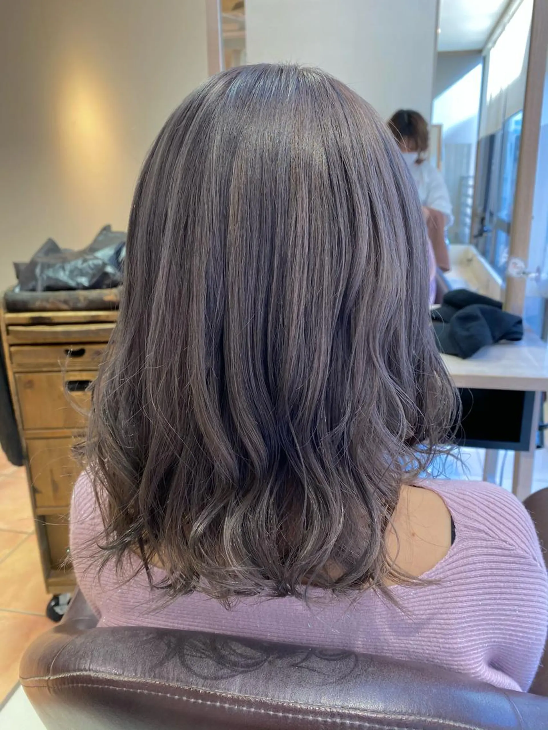 ミディアム カラー ブリーチ グレージュ ラベンダーカラー ラベンダーグレージュ ラベンダーグレー カット ヘアカラー トリートメント 🌼RIKA KAWAUCHI🌼のヘアスタイル