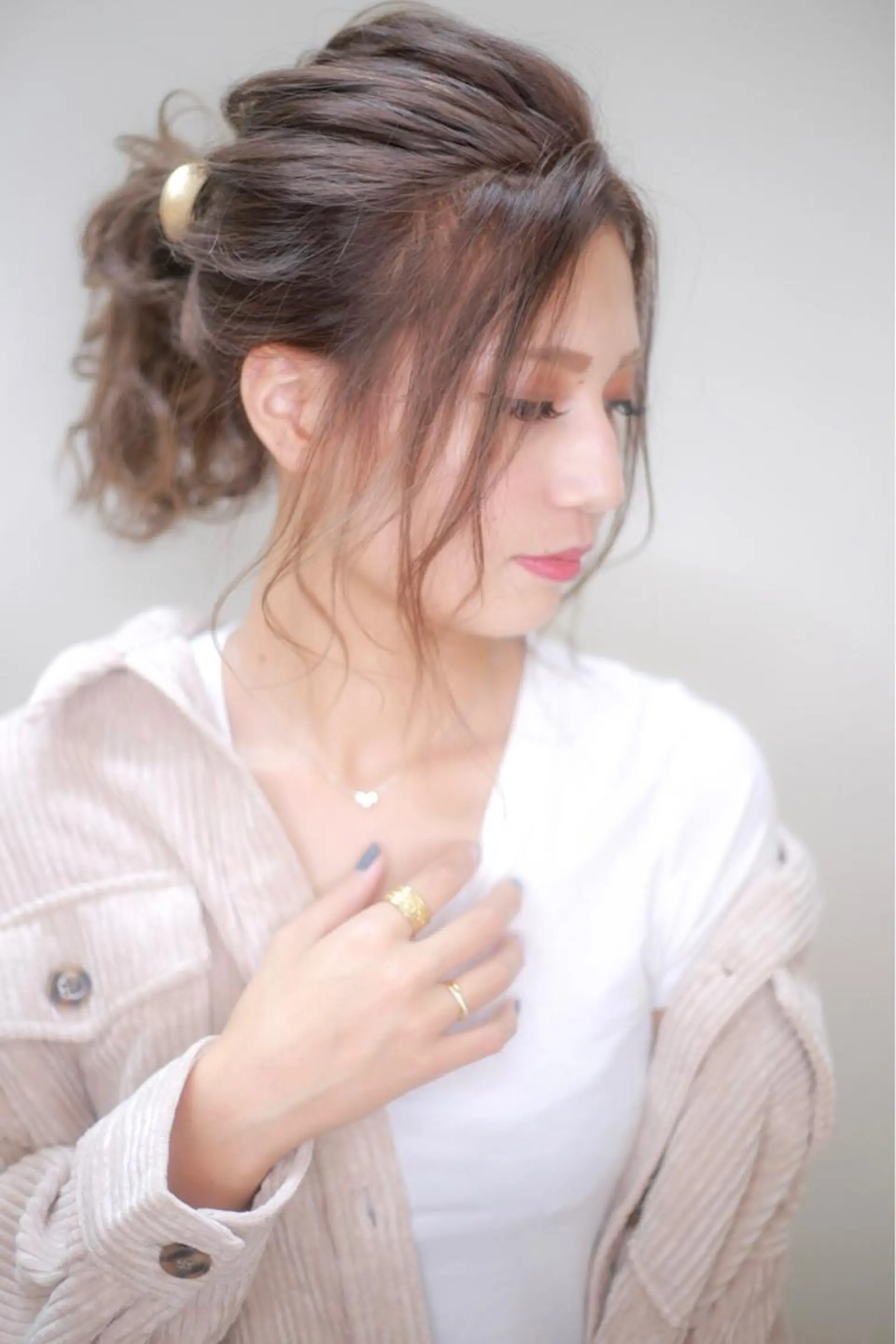 セミロング カラー ヘアアレンジ 伊藤 裕貴のヘアスタイル