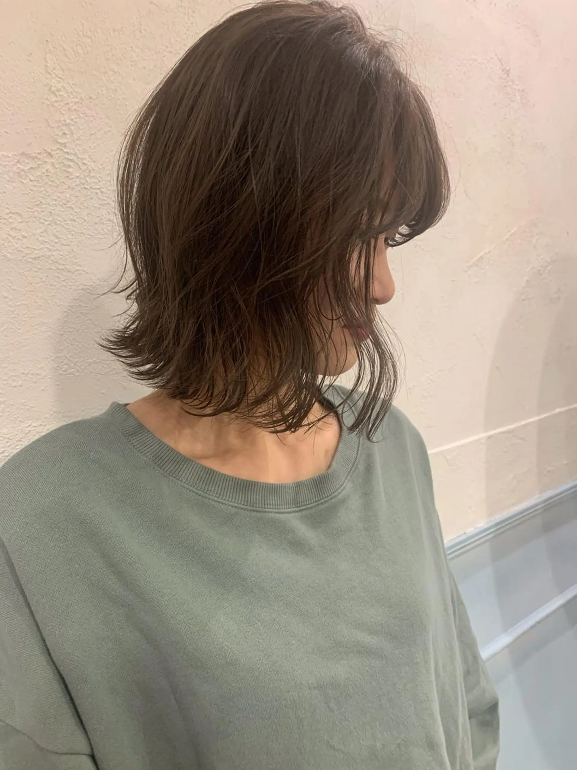 ミディアム カラー アッシュ ベージュカラー 透明感カラー ハイライトカラー MINAMIのヘアスタイル