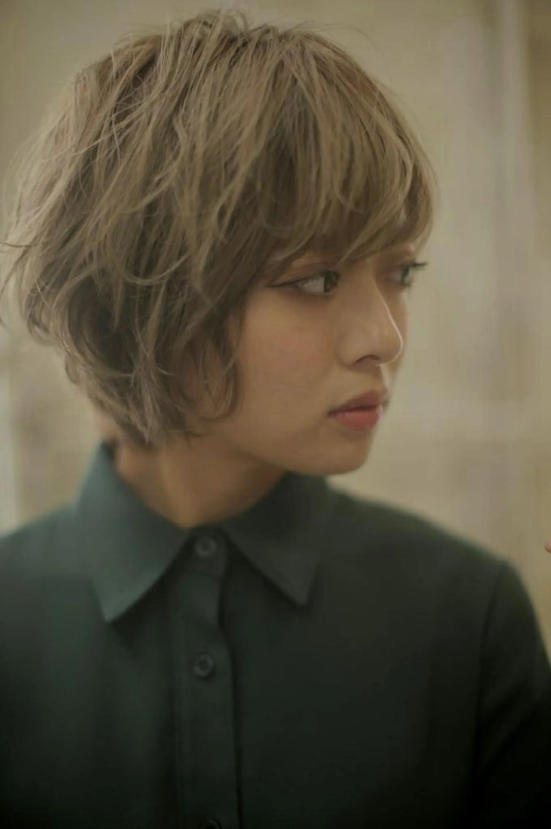 ショート カラー パーマ ヘアアレンジ グレージュ ショートヘア 【髪質改善美容師】t occa茨木篠原健太のヘアスタイル