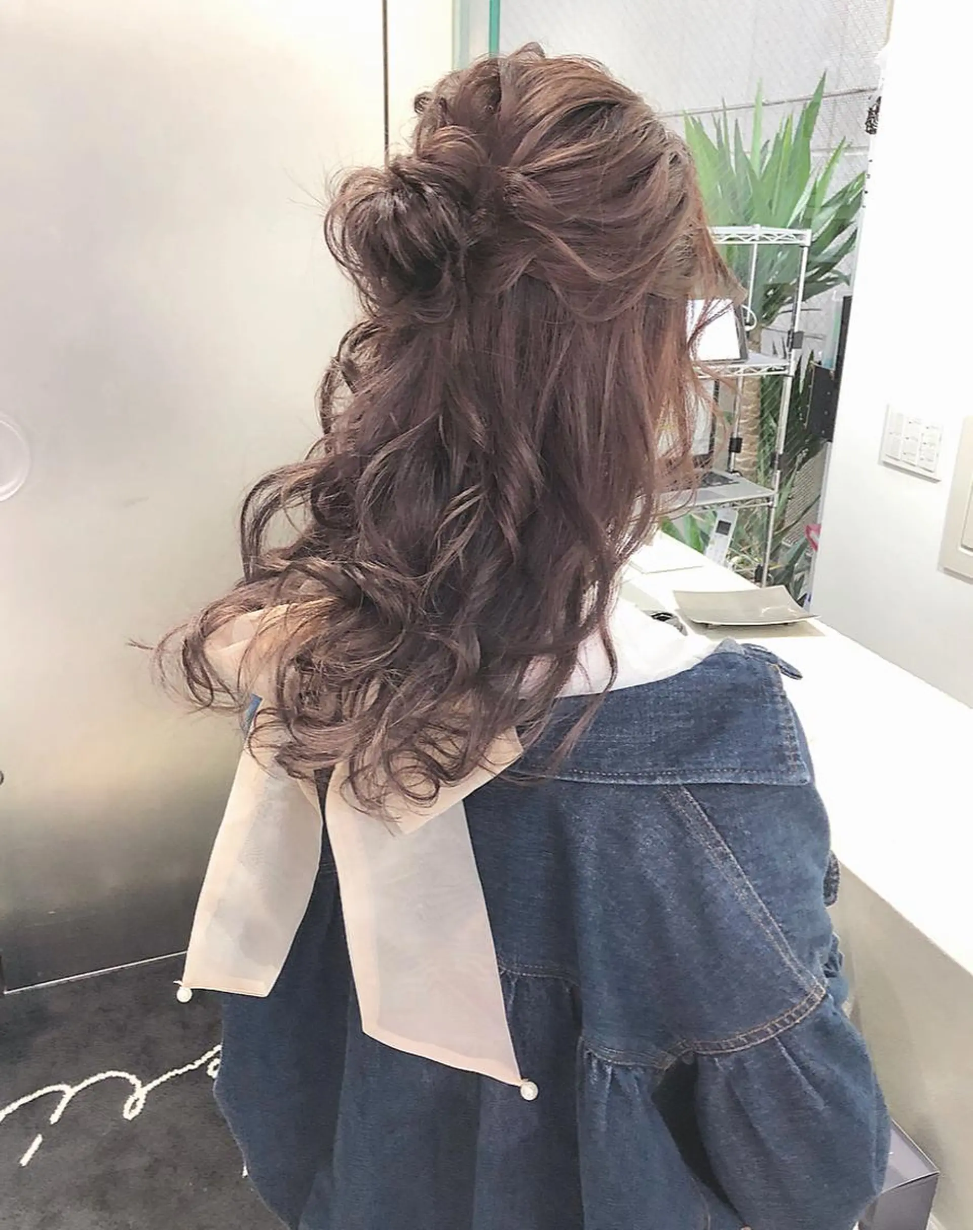 ロング カラー ヘアアレンジ ハーフアップ ブリーチ ピンクカラー autre所属・大久保 ひでなりのヘアスタイル