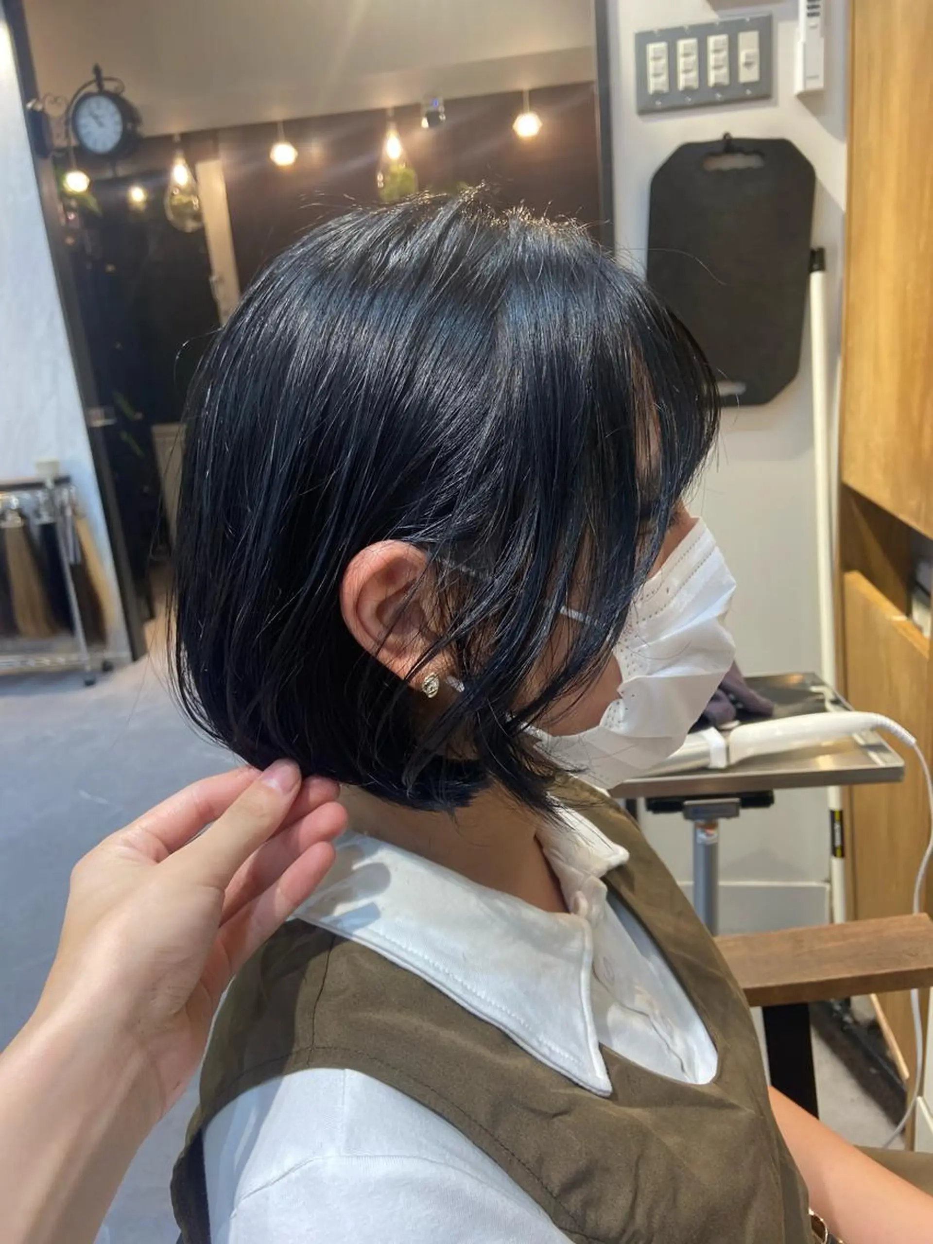 ショート カラー ヘアアレンジ 黒髪 ブルーカラー ブルーブラック ボブ BEKKAN by youres hair所属・髪質改善 永田零亜のヘアスタイル
