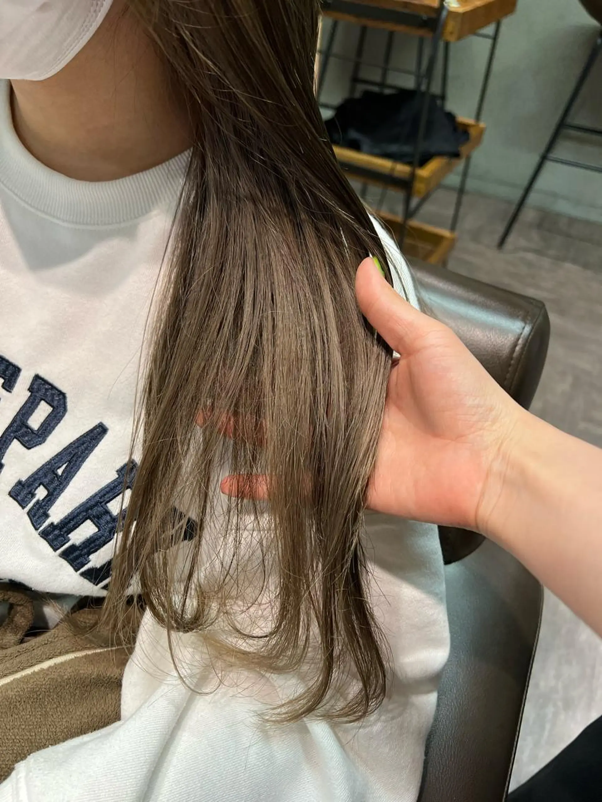 ロング カラー ベージュカラー インナーカラー ミルクティーベージュ 🎀 amii Hitomi  🎀のマツエク・マツパデザイン