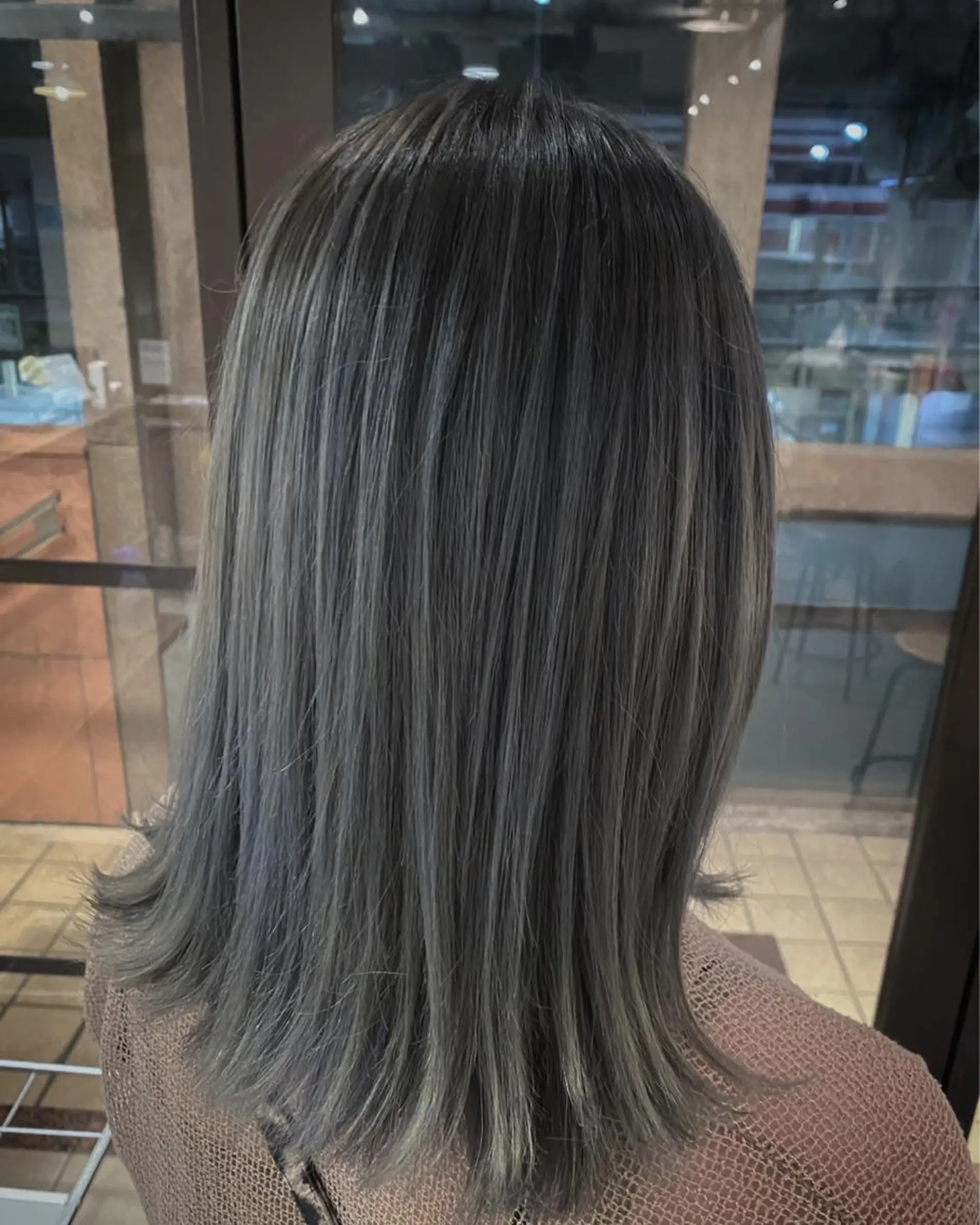 ミディアム カラー カット ヘアカラー 日野 和也のヘアスタイル