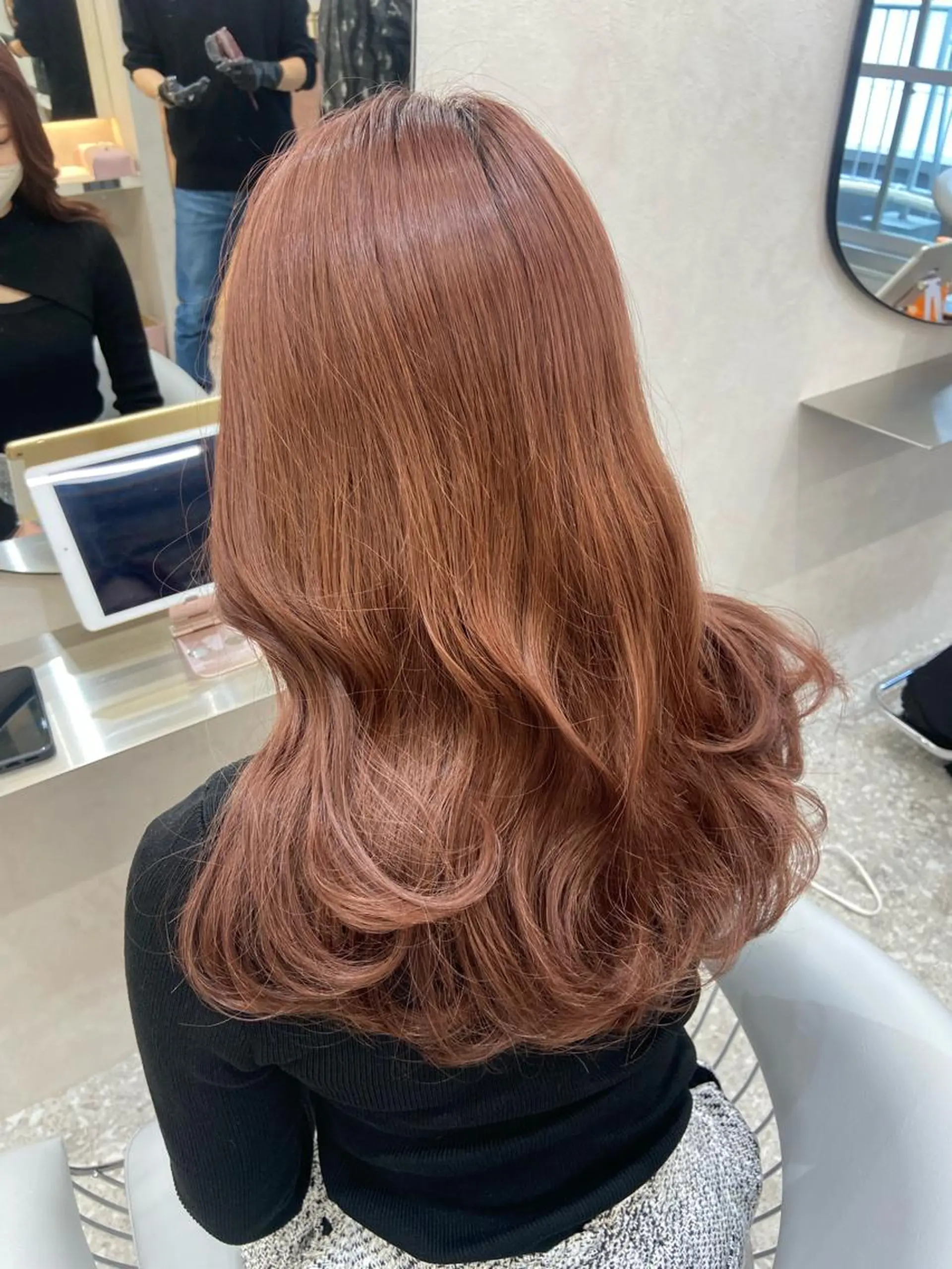 セミロング カラー ブリーチ ブラウンカラー ダブルカラー ブリーチなしカラー ピンクカラー 新宿/韓国ヘア 中明度カラー/かやのヘアスタイル