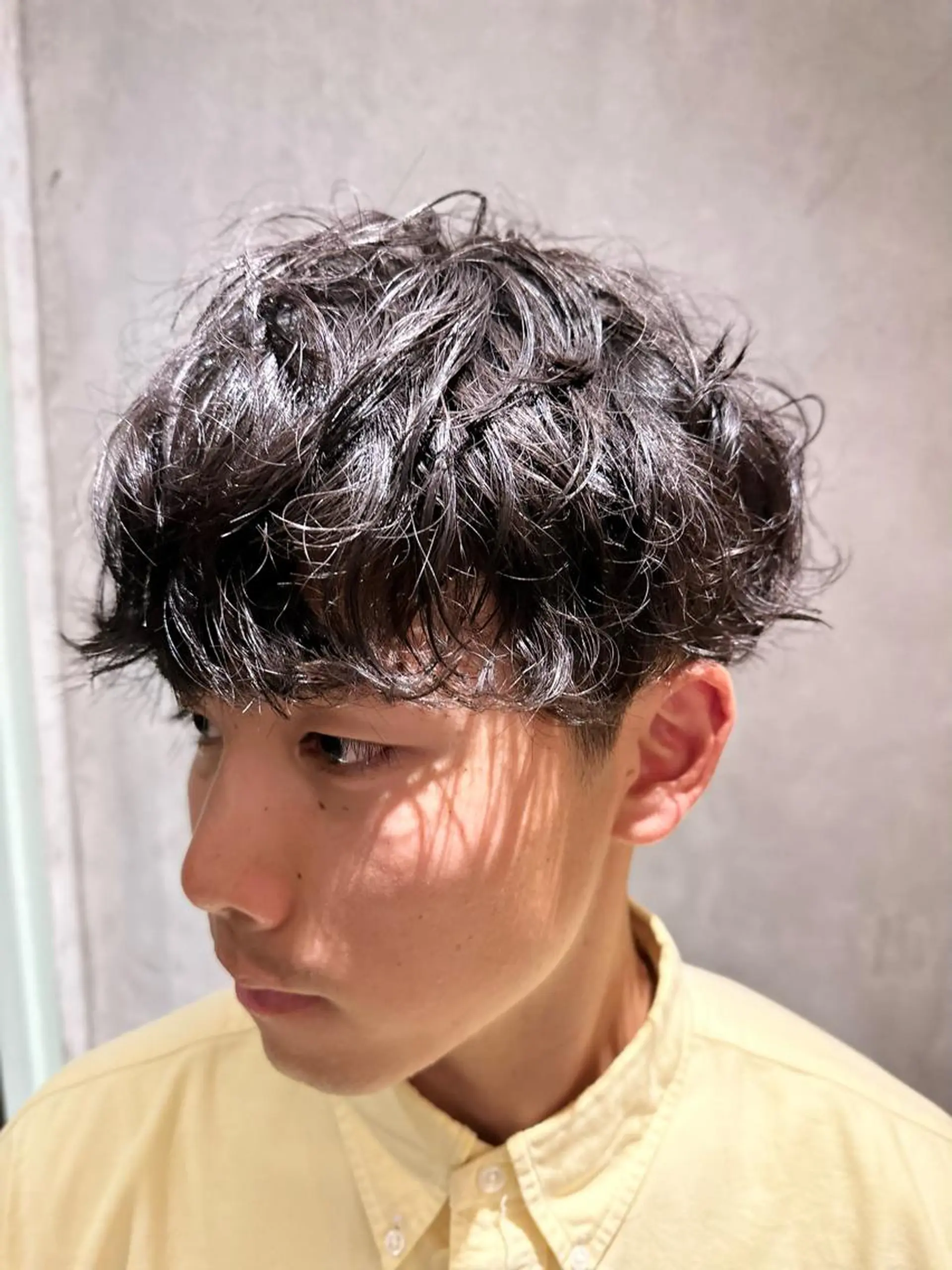 ショート カラー パーマ メンズ メンズパーマ プードルパーマ 波巻きパーマ 似合わせカット プードルパーマ カット 艶髪カラー/透明感 美髪/白髪/ﾑﾅｶﾀのヘアスタイル