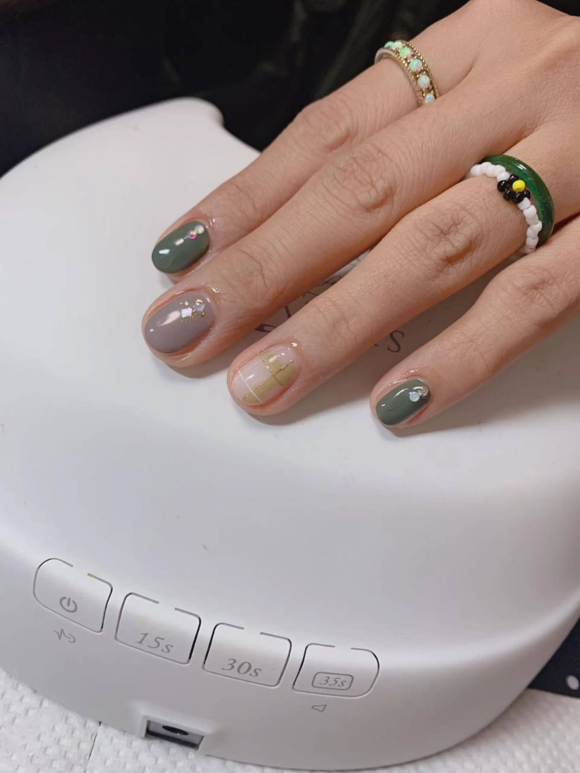 ネイル Cutil Nailsalon所属・Cutil. Nail🌈のネイルデザイン