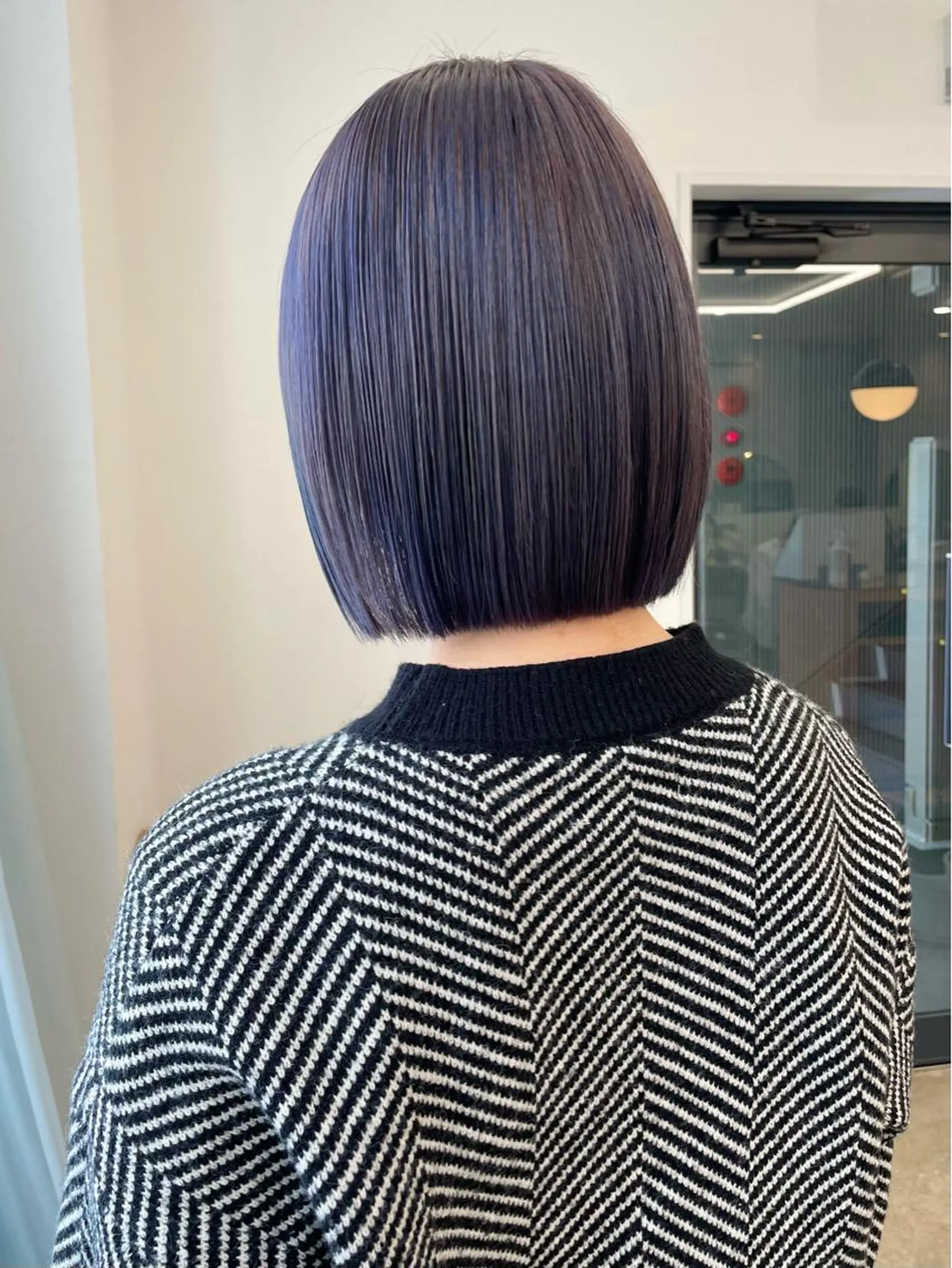 ショート カラー ブリーチ ブルーカラー ブルーバイオレット バイオレットカラー pole所属・【pole】 minaのヘアスタイル