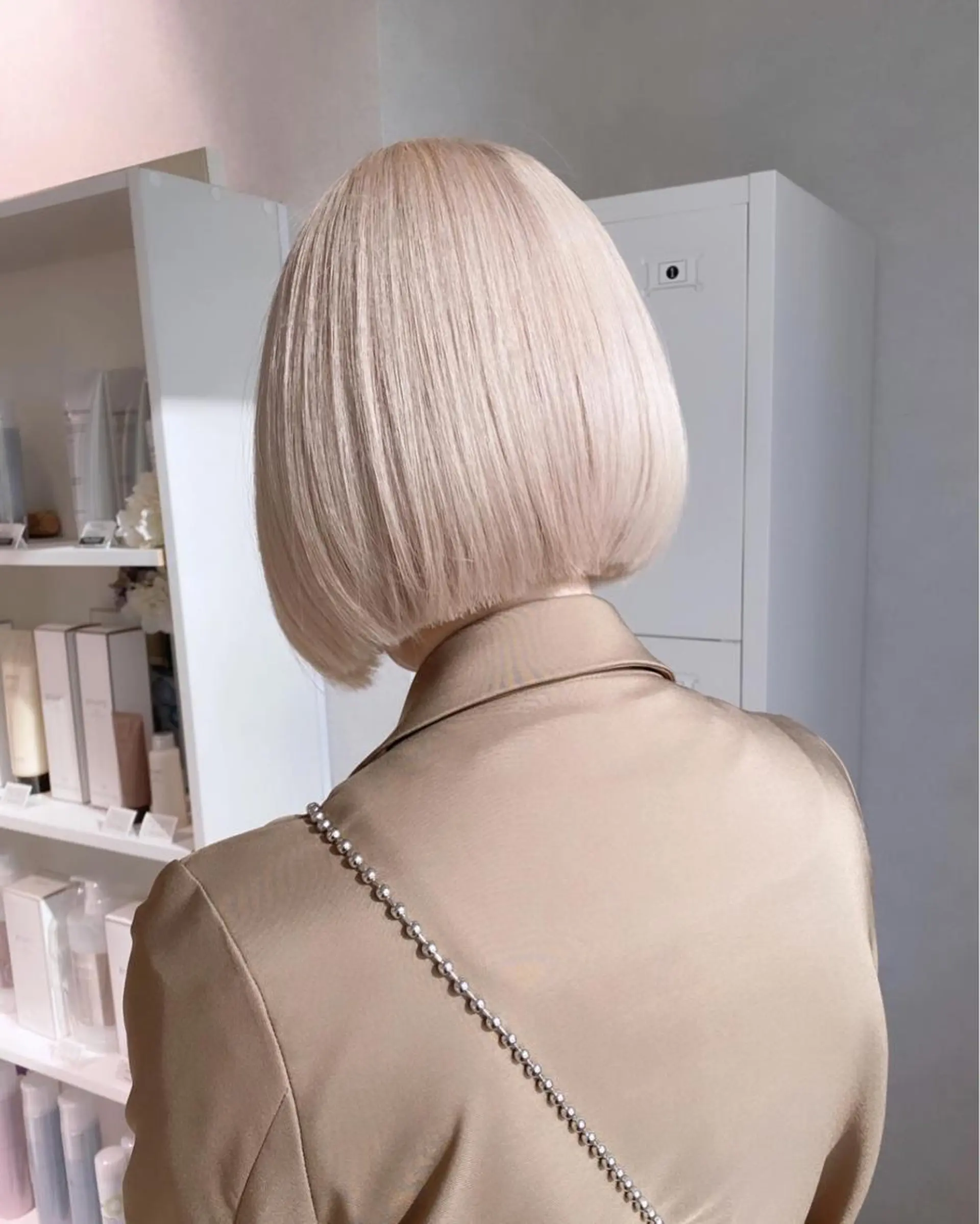 ショート カラー ブリーチ 加藤 利基のヘアスタイル