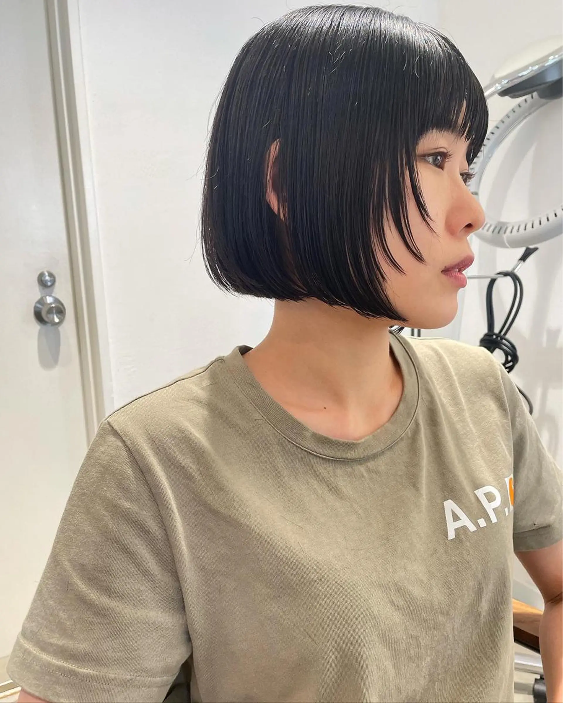 ショート ボブ レイヤーカット カット トリートメント Loom.所属・村上雅人 ナチュラルモードのヘアスタイル