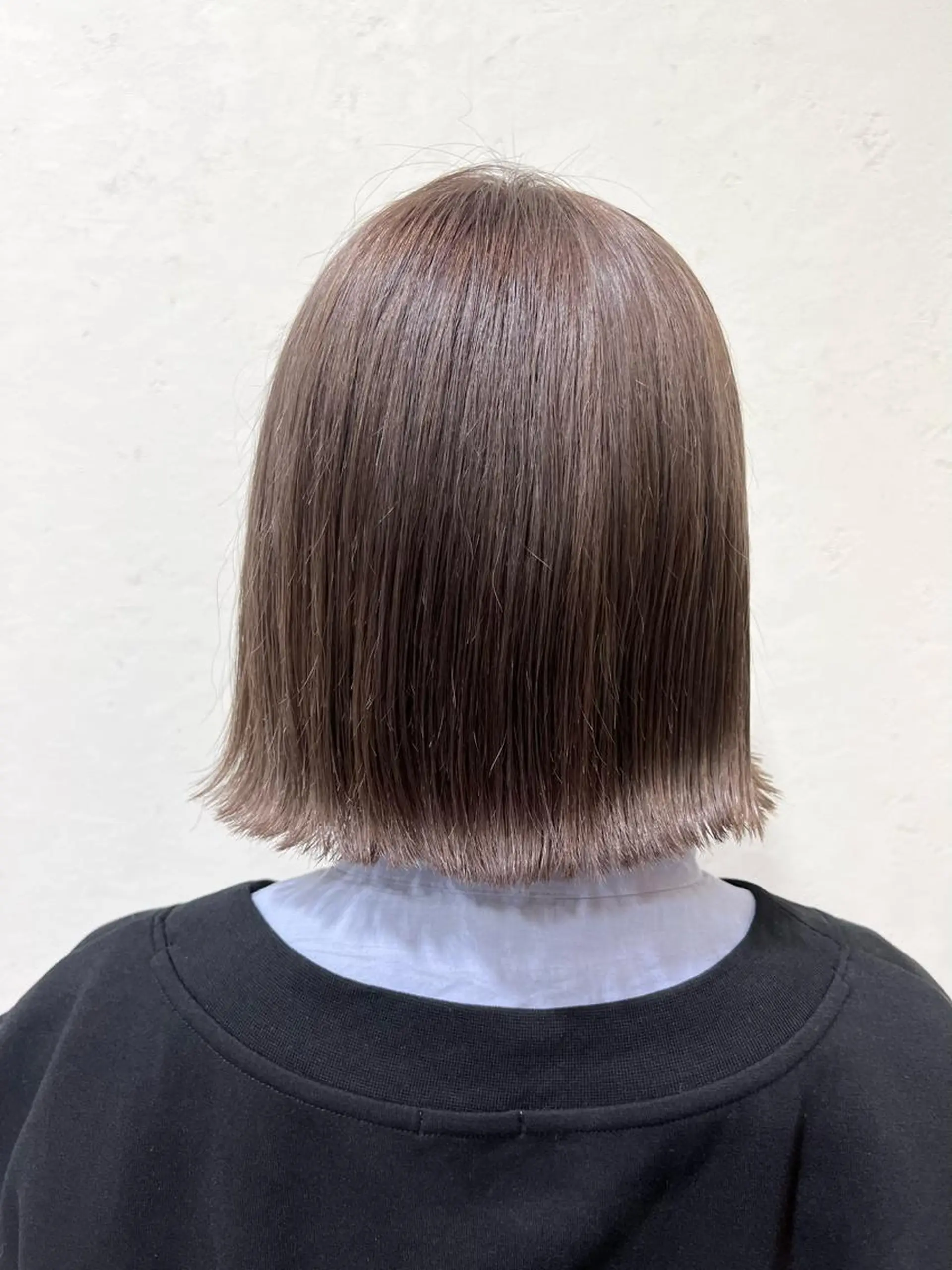 ショート カラー mana .のヘアスタイル