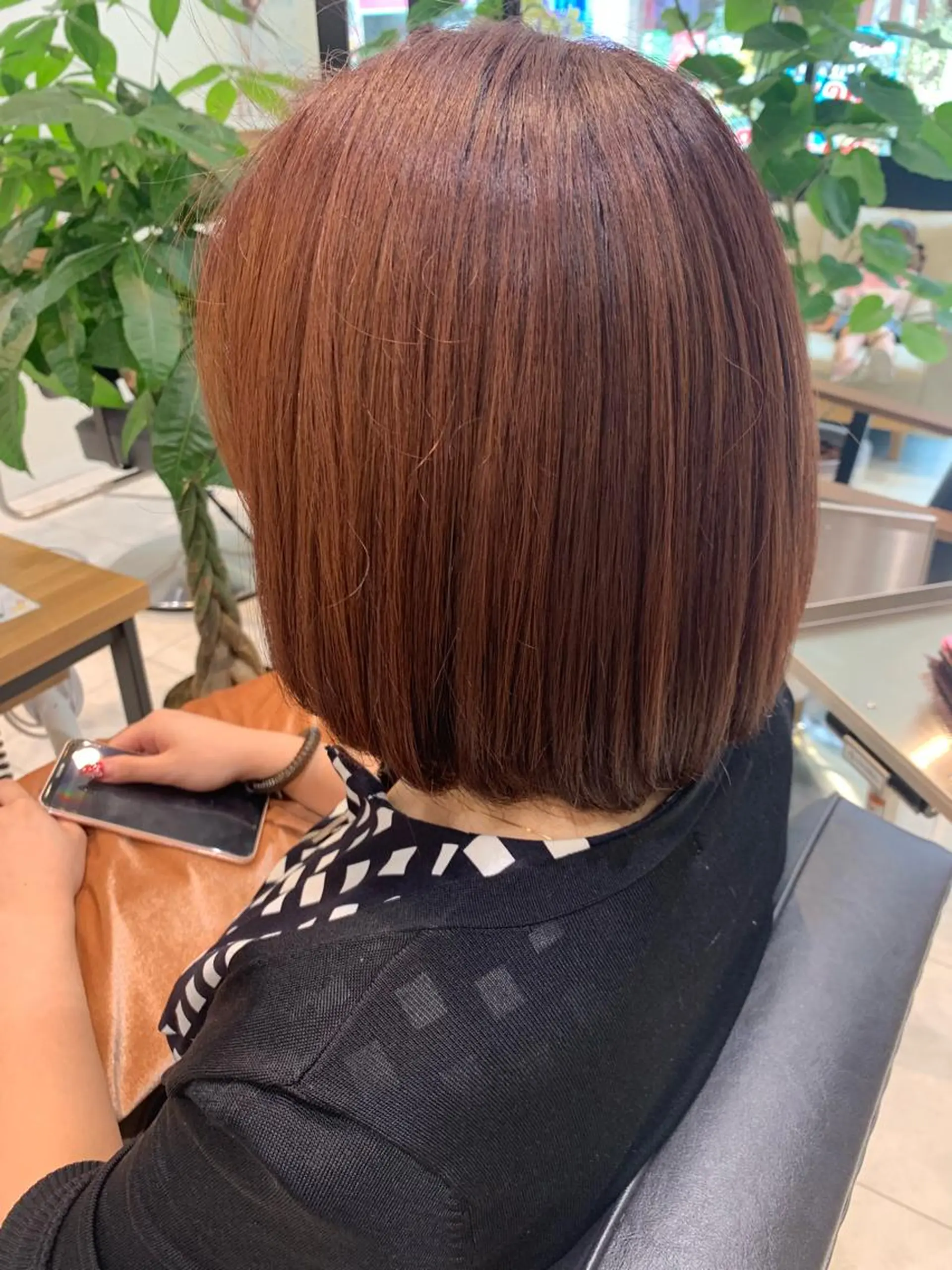 ミディアム カット ヘアカラー トリートメント ヘッドスパ 近 紗理奈のヘアスタイル