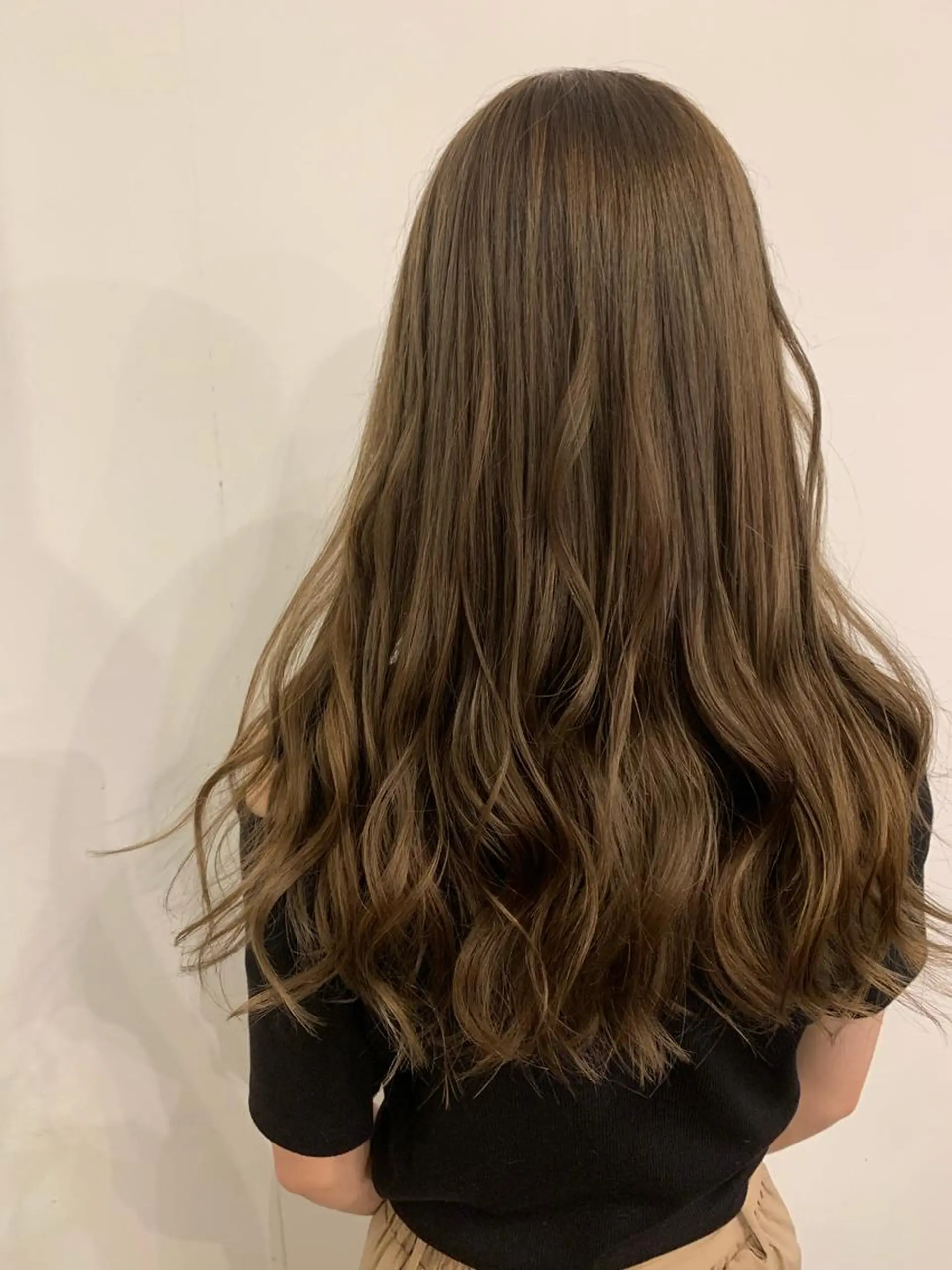 ロング カラー アッシュ ベージュカラー オリーブアッシュ オリーブベージュ ヘアカラー Sachiko ❤︎‬Pressのヘアスタイル