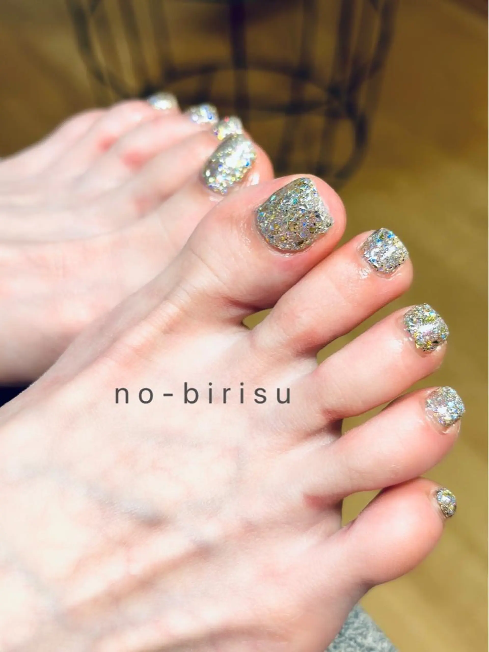 ネイル ラメ(グリッター) フットネイル no-birisu nailのネイルデザイン