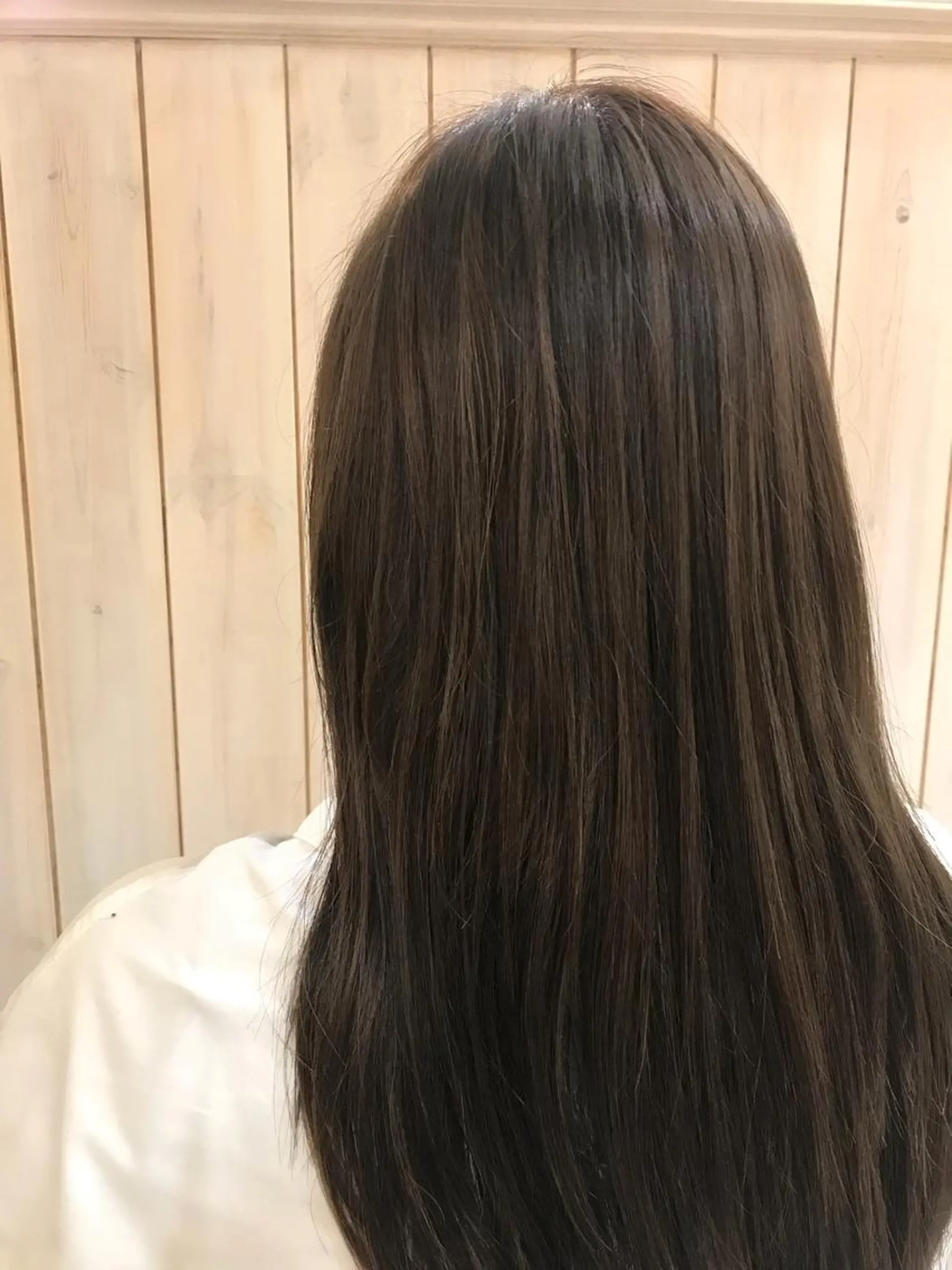 セミロング カラー 増渕 駿介のヘアスタイル