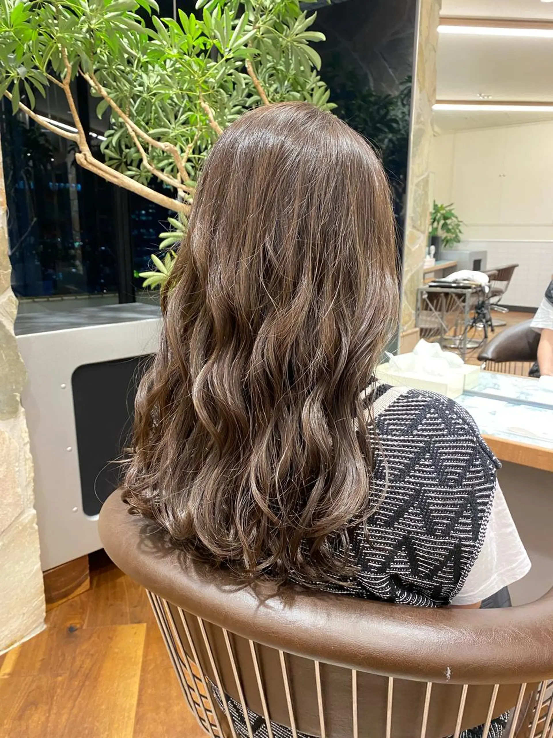 ロング アッシュ アッシュブラウン Savoir GRANMASH【サヴォア グランマッシュ】所属・ショート/レイヤー/ 透明感/グレージュのヘアスタイル