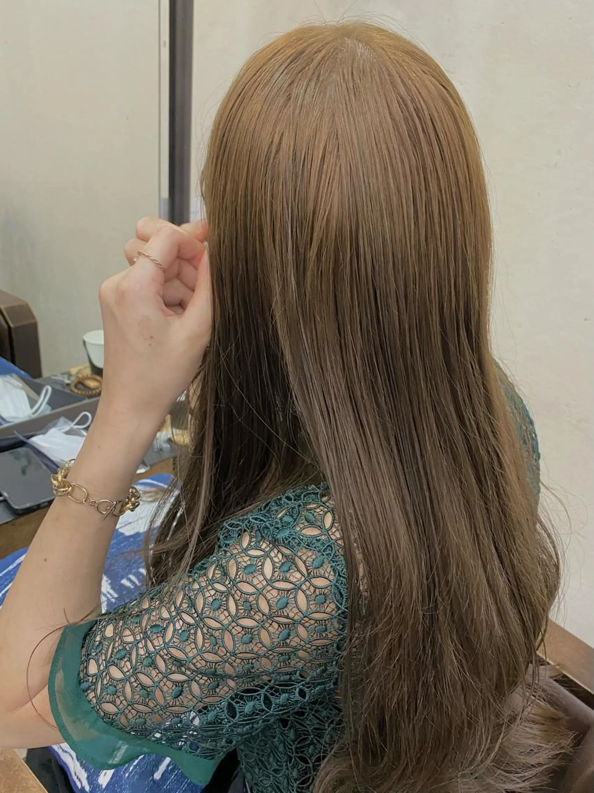 ロング カラー ブリーチ ブリーチなしカラー 🟢NEGi🟣 🫧髪質改善のヘアスタイル