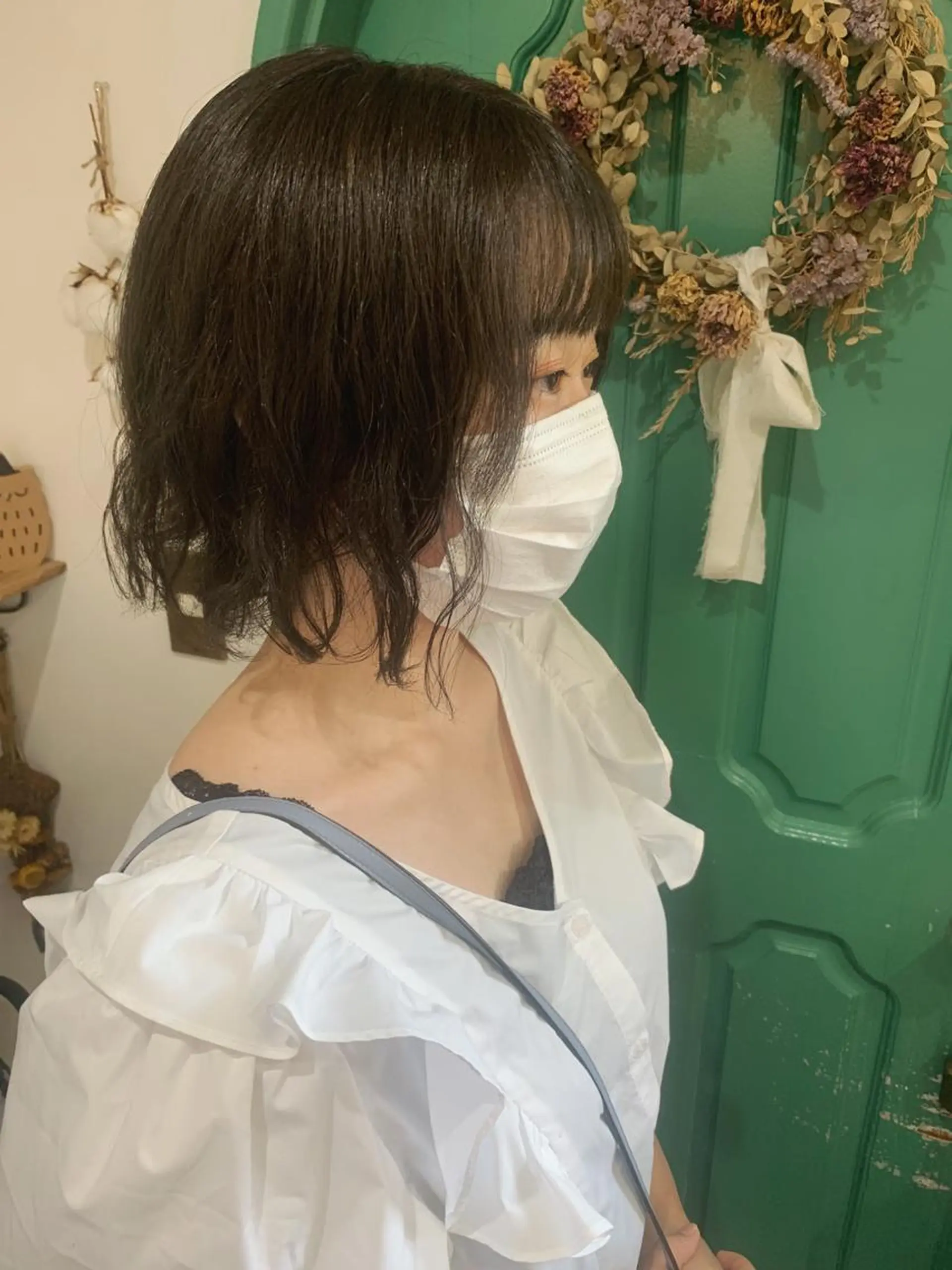 ショート カラー パーマ ブリーチ グレージュ カット ヘアカラー パーマ 佐藤 美咲のヘアスタイル