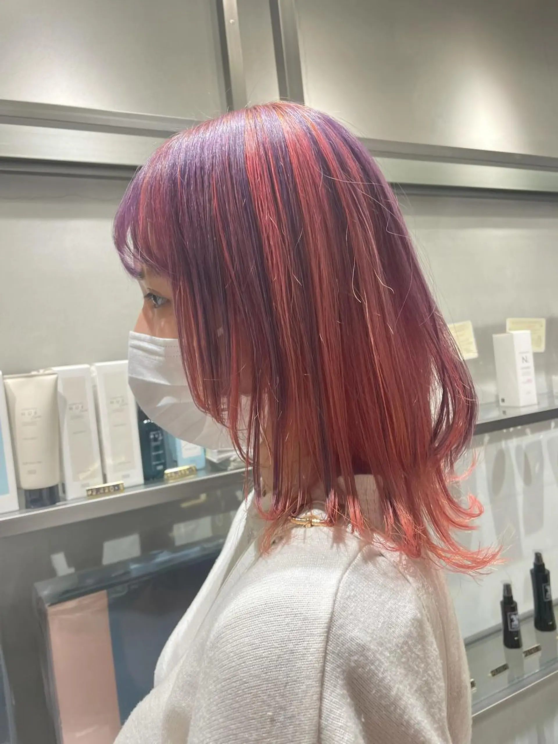 セミロング カラー 艶ハイトーン👑♡ NATSUKIのヘアスタイル